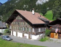 Ruim 10-persoons appartement in traditioneel chalet op zonnige berghelling - thumbnail 4