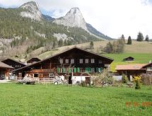 Rustiek vakantieverblijf op een boerderij in Boltigen, nabij skipistes en bergmeren - thumbnail 2