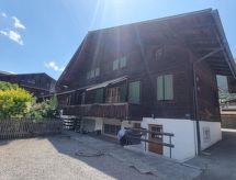 Knus chaletappartement midden in Zweisimmen, vlakbij lift en meer - thumbnail 1