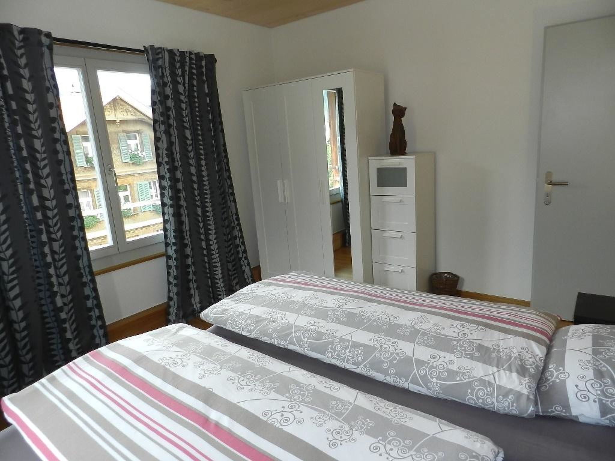 Simme-Tröimli Appartement/Fewo, Dusche, WC 4-Bettwohnung - Binnen