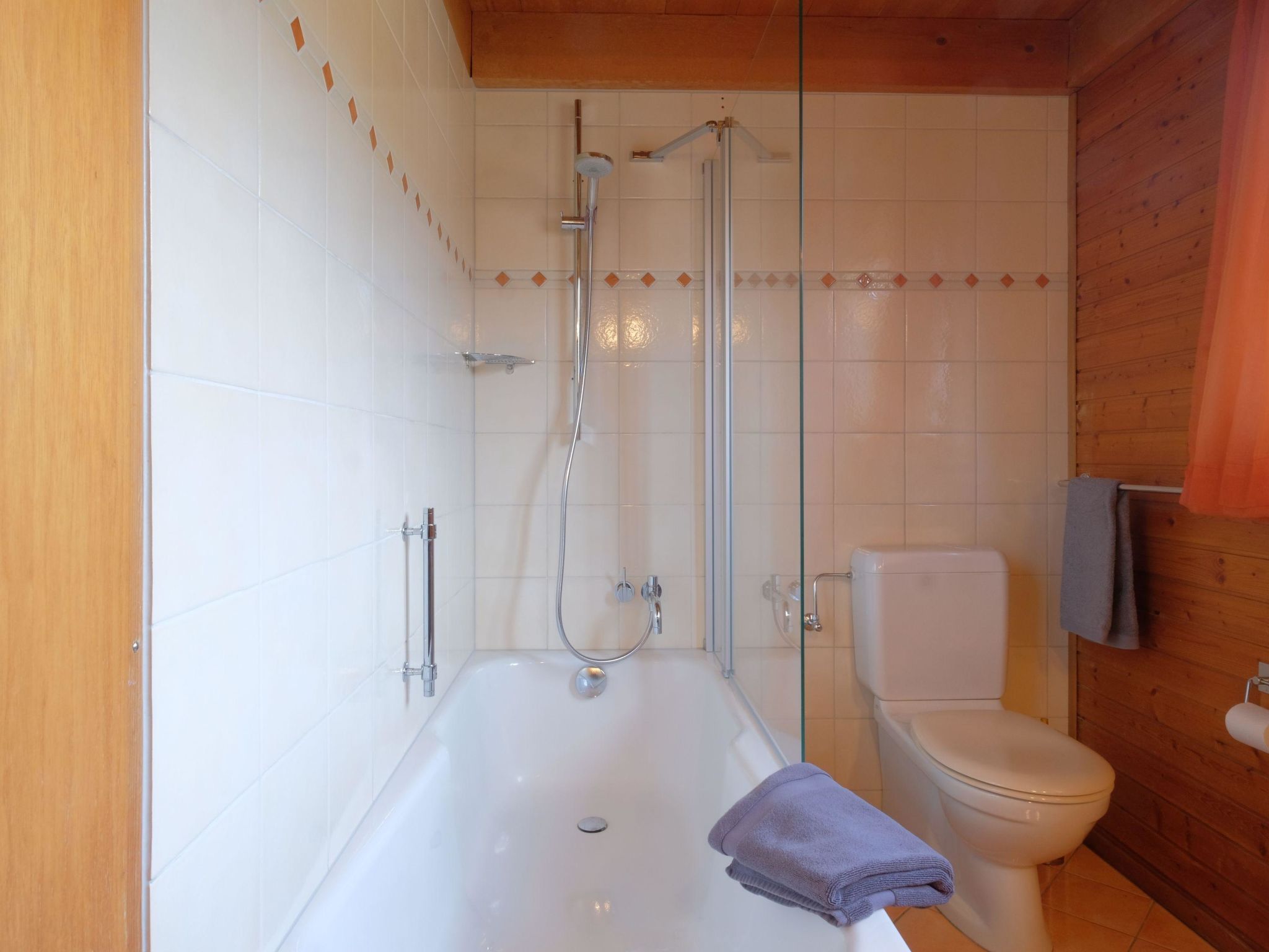 Weidli, Chalet Appartement/Fewo, Dusche oder Bad, WC 4-Bettwohnung - Binnen