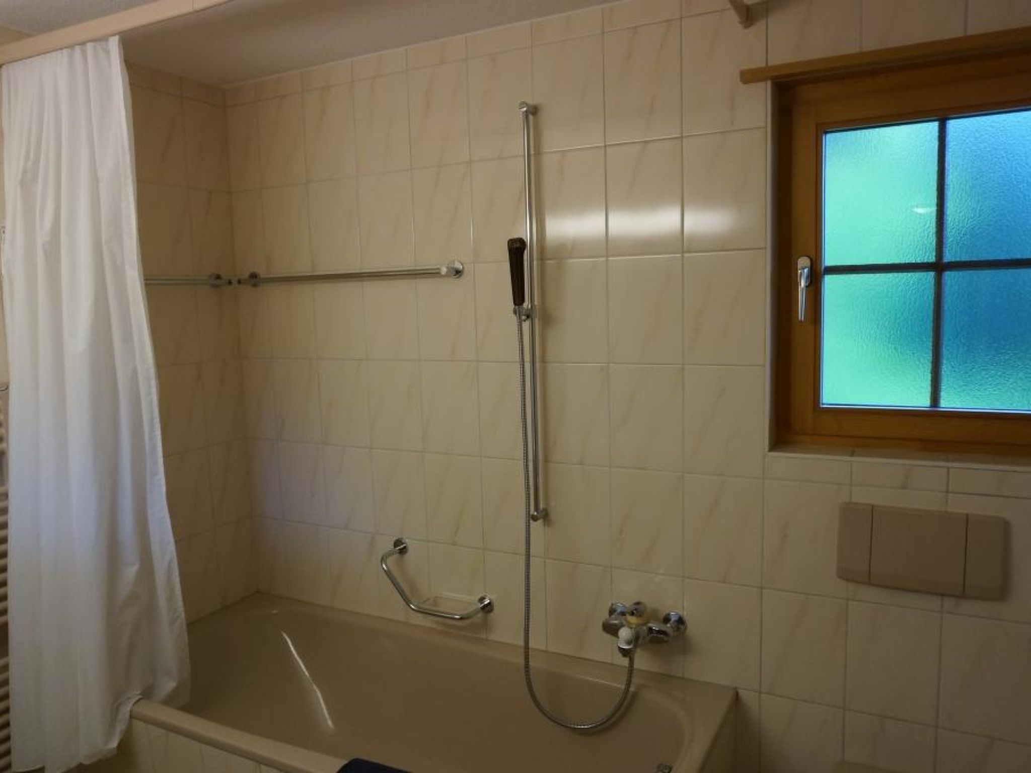 Halten (Hofmann) Appartement/Fewo, Bad, WC, 2 Schlafräume 4-Bettwohnung - Binnen