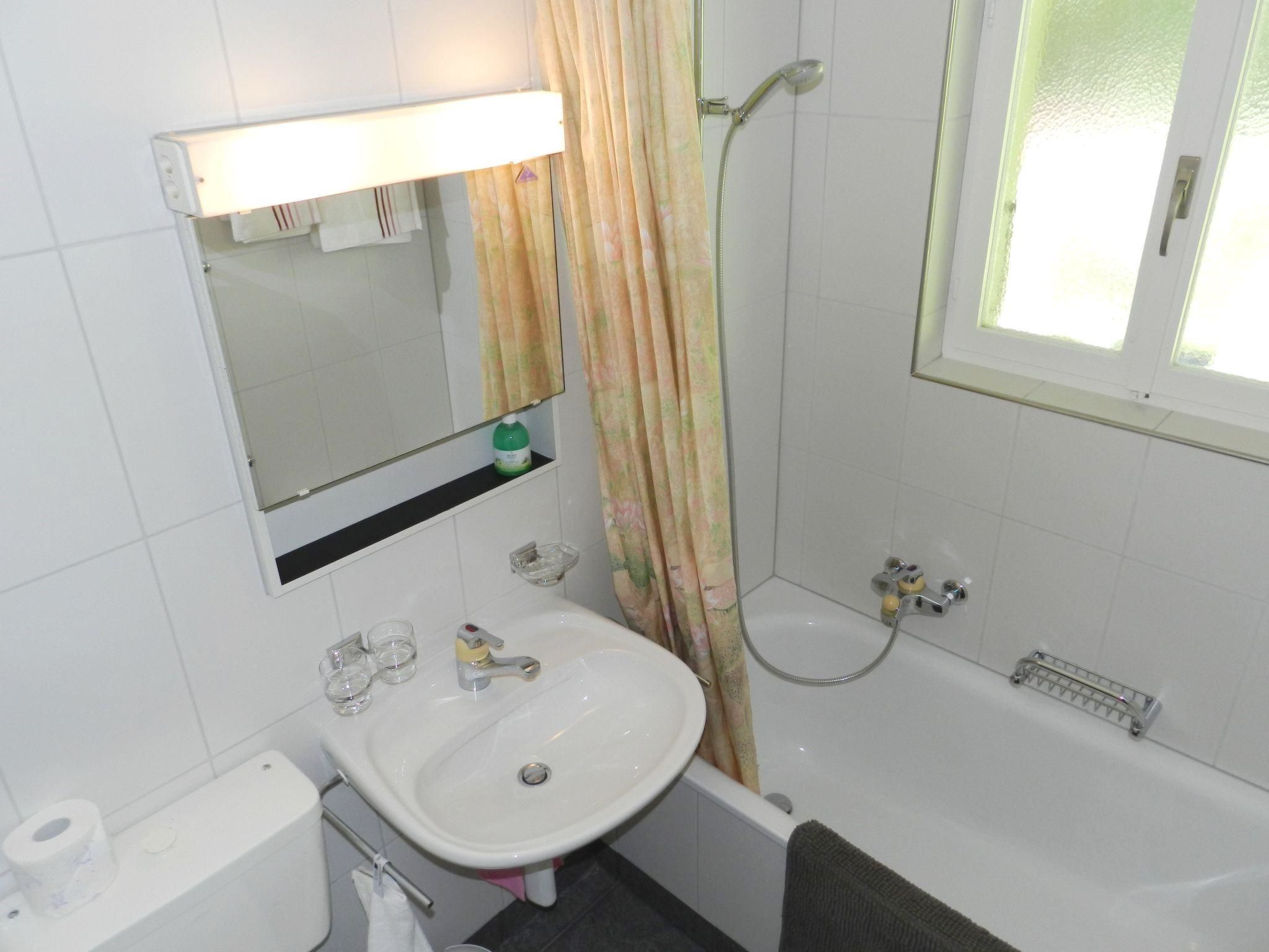 Goldrose Appartement/Fewo, Dusche oder Bad, WC 4-Bettwohnung - Dedans