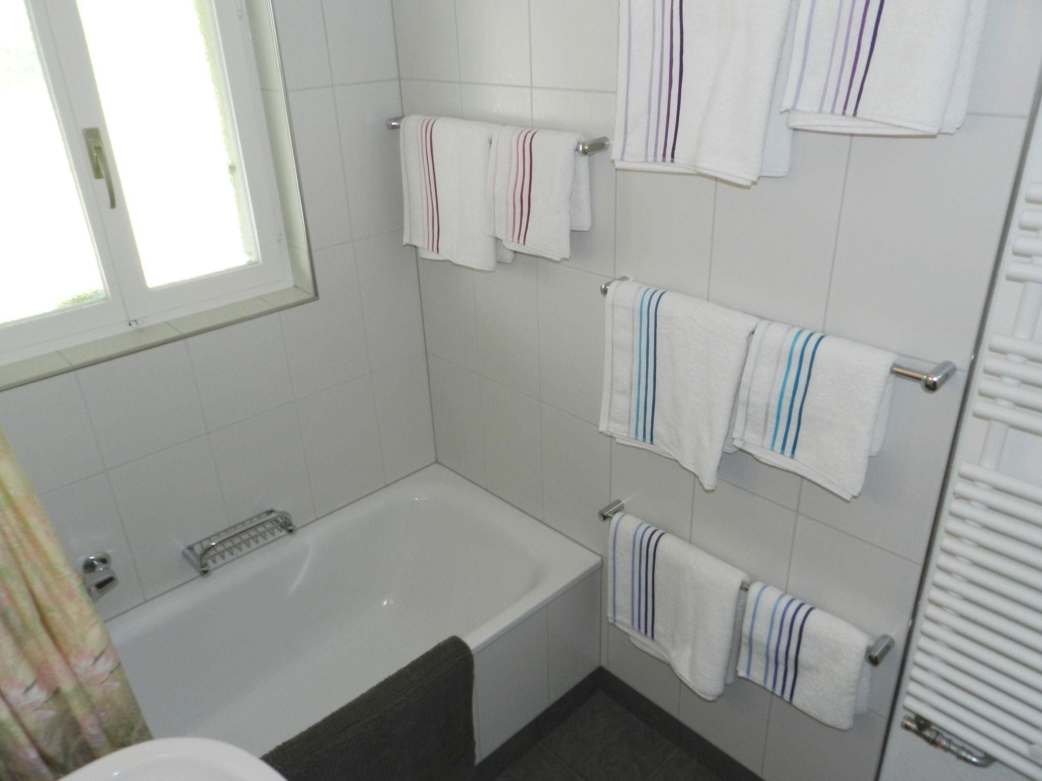 Goldrose Appartement/Fewo, Dusche oder Bad, WC 4-Bettwohnung - Dedans