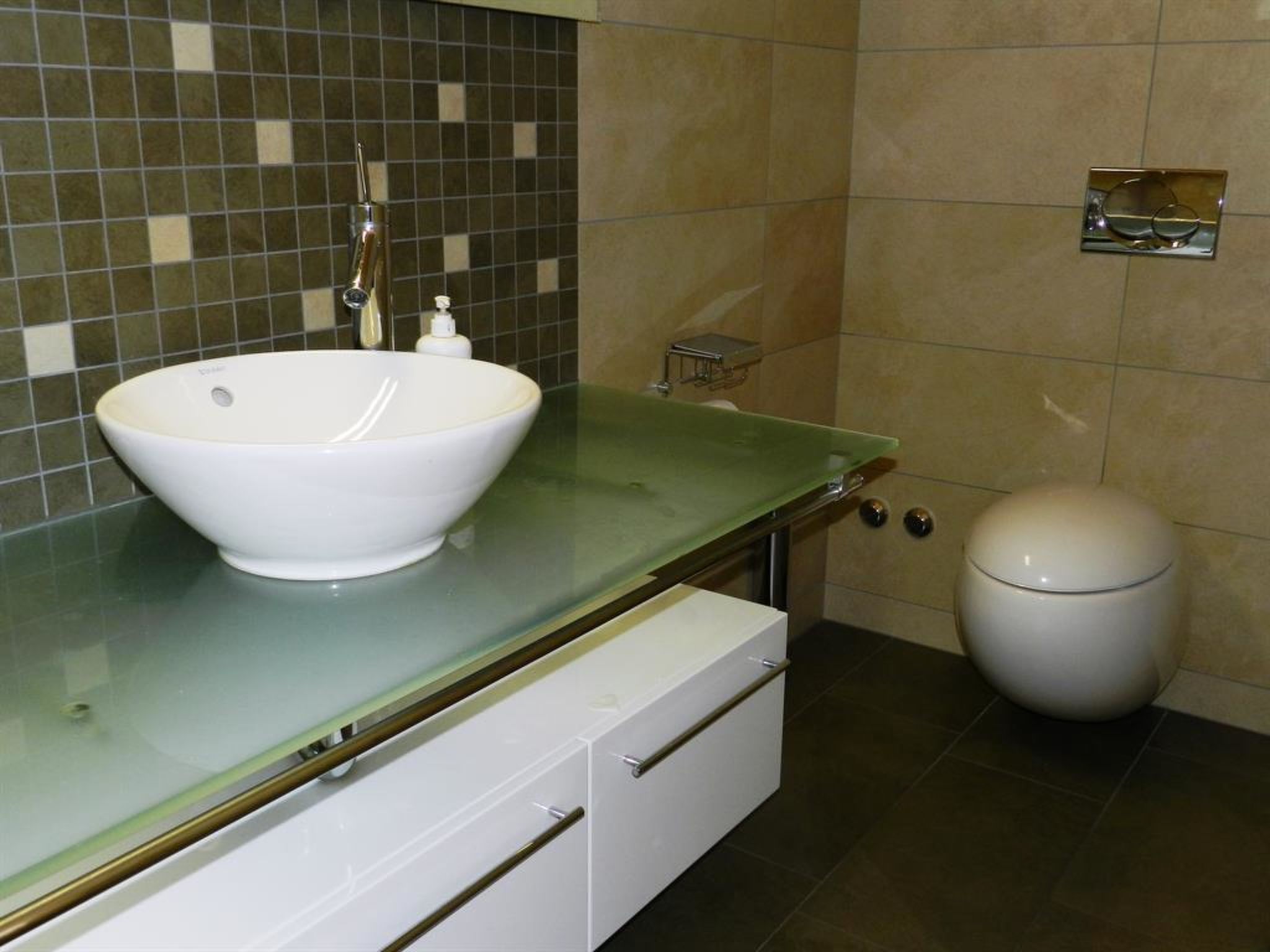 Gletscherblick, Chalet Appartement/Fewo, Dusche oder Bad, WC 10-Bettwohnung - Binnen
