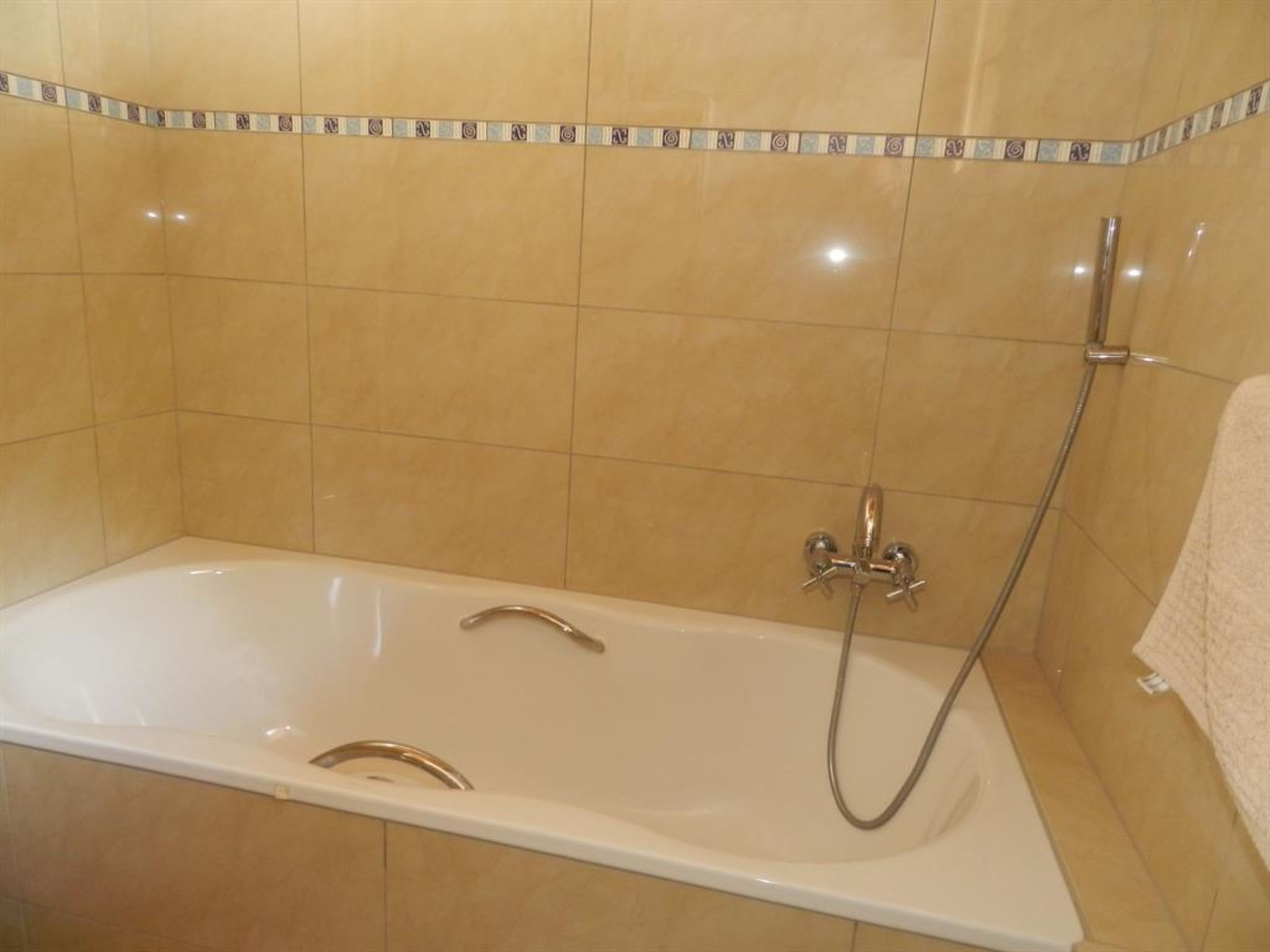Gletscherblick, Chalet Appartement/Fewo, Dusche oder Bad, WC 10-Bettwohnung - Binnen