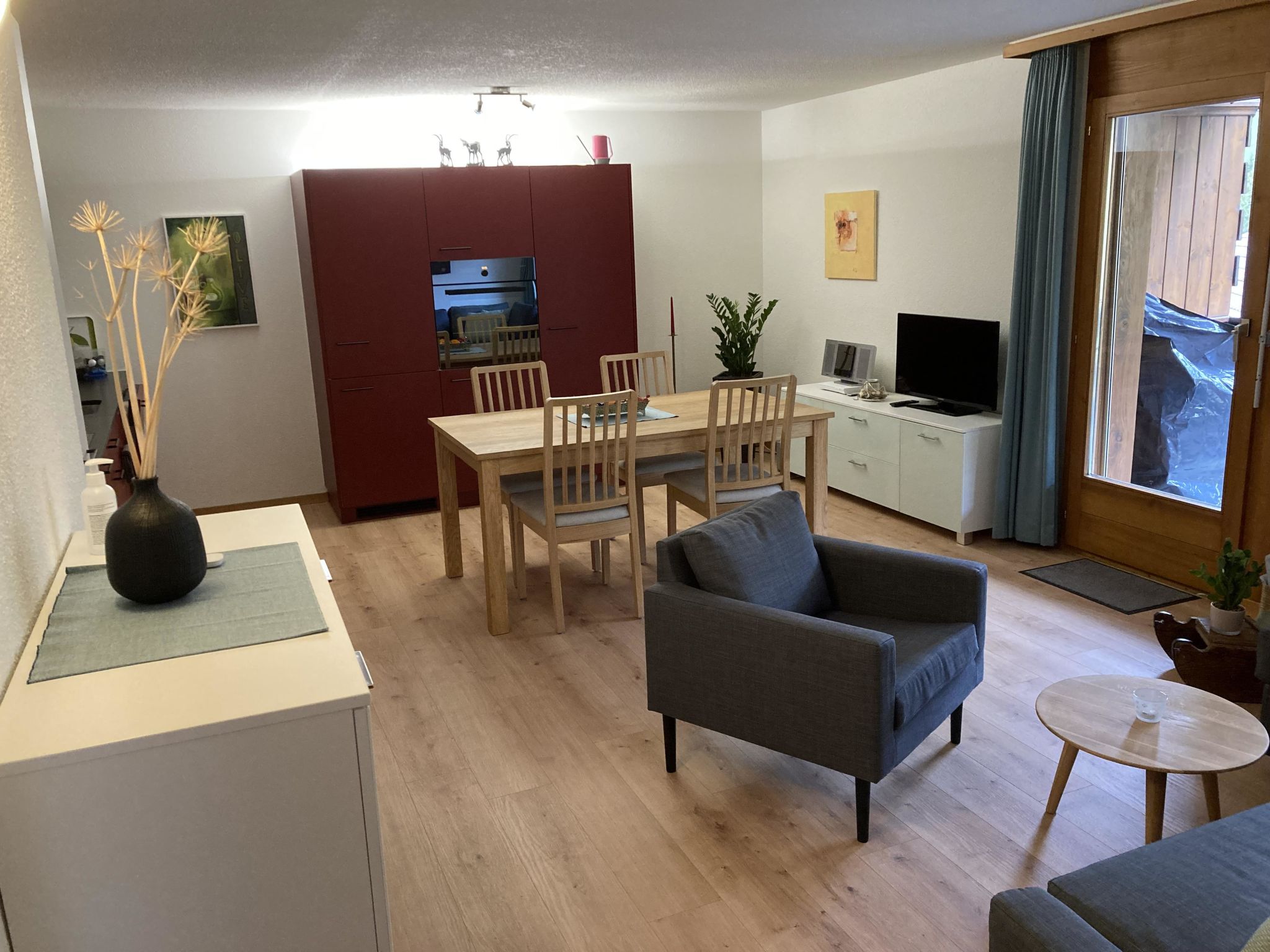 Crocus — Kitchen / Dining Room (3 of 18)