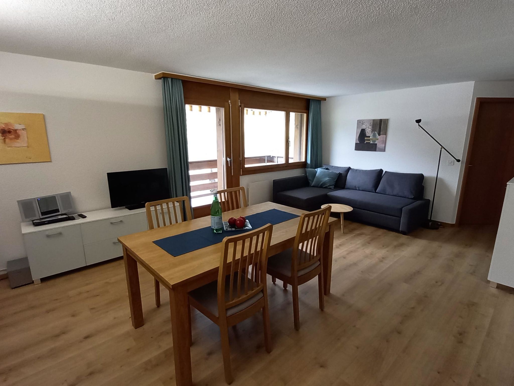 Crocus — Kitchen / Dining Room (5 of 18)