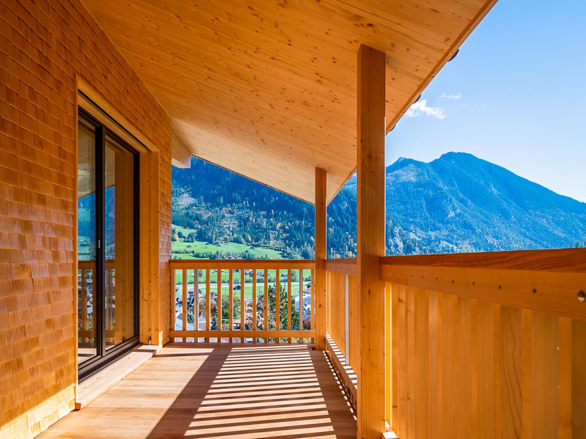 Weisshorn (OG + DG Südwest) — Kitchen / Dining Room (5 of 21)