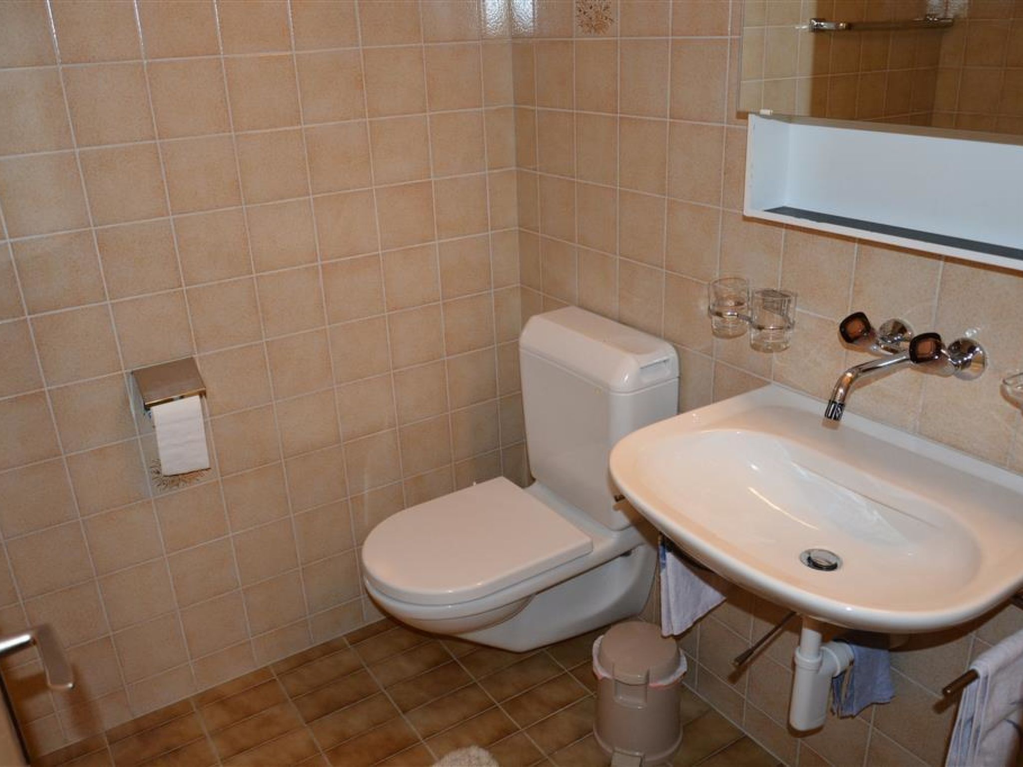 Hübeli (Arm) Appartement/Fewo, Dusche oder Bad, WC 4-Bettwohnung - Inside