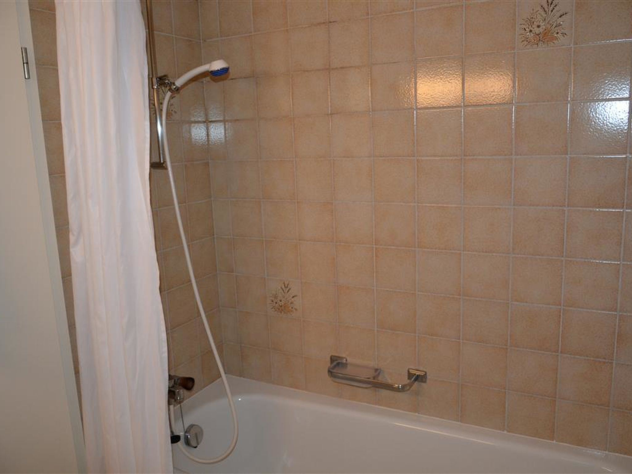 Hübeli (Arm) Appartement/Fewo, Dusche oder Bad, WC 4-Bettwohnung - Inside