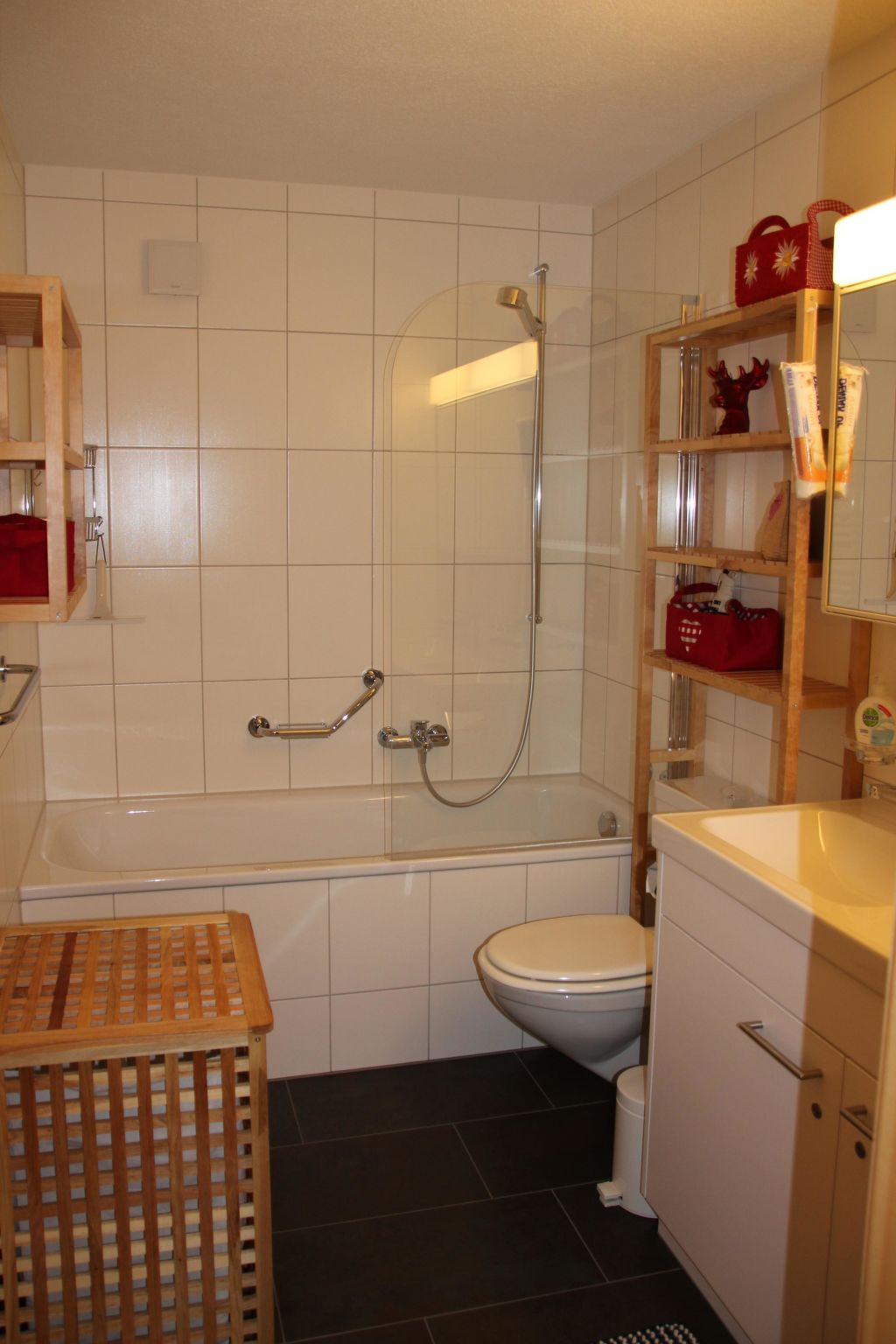Kristall Appartement/Fewo, Dusche oder Bad, WC 6-Bettwohnung - Dedans