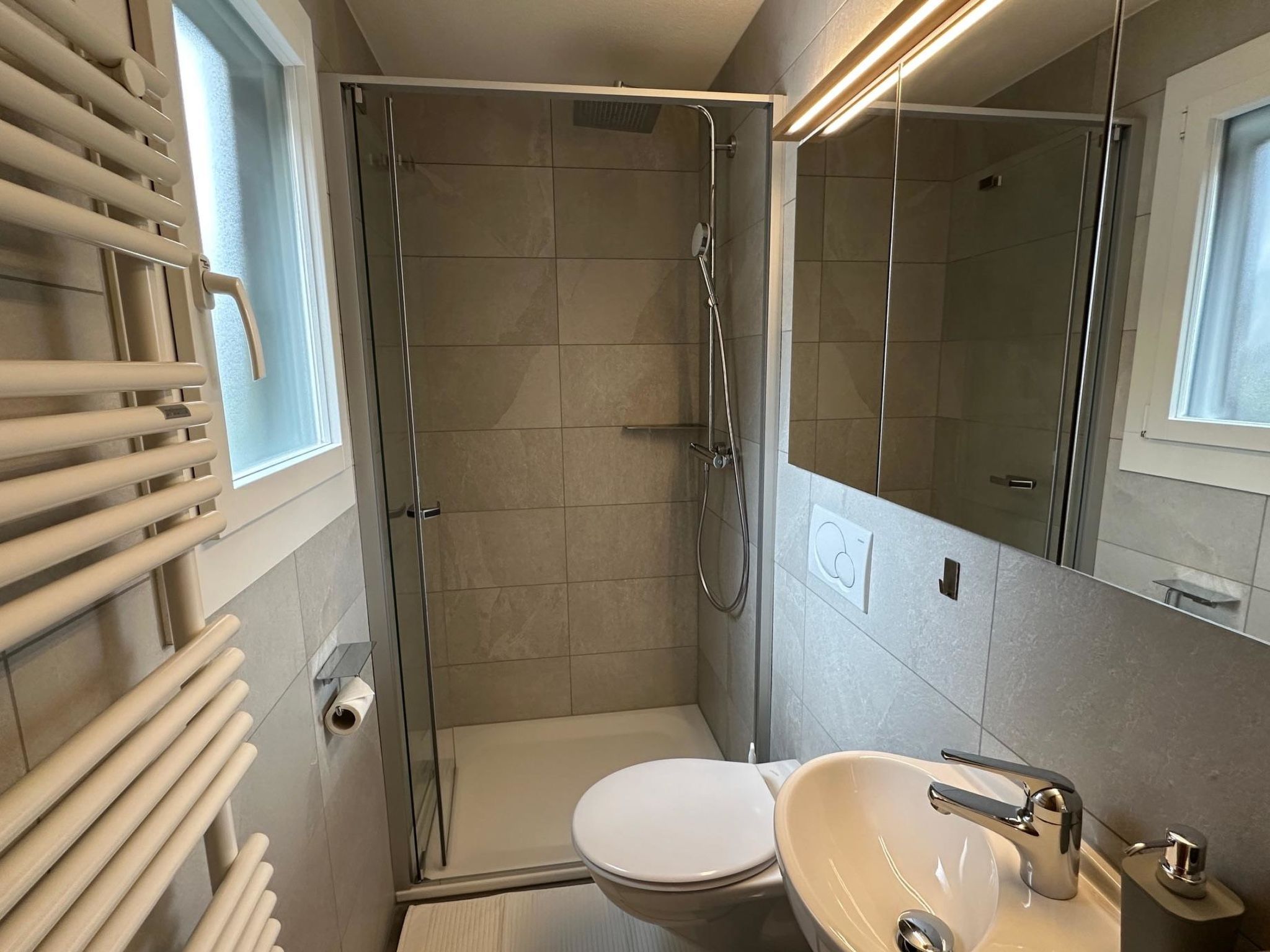 Hübeli (Streit) Appartement/Fewo, Dusche und Bad, WC 6-Bettwohnung - Binnen