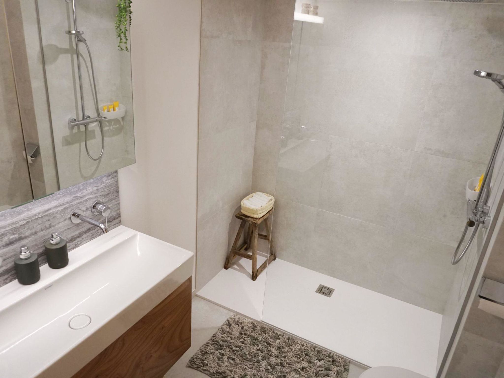 Halten Appartement/Fewo, Dusche oder Bad, WC 4-Bettwohnung - Binnen