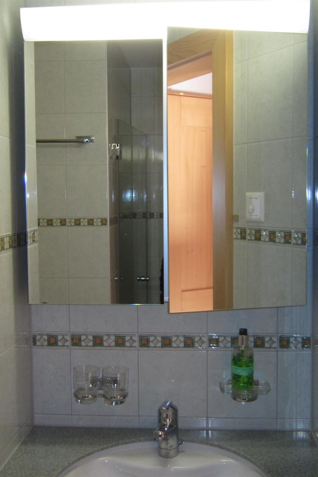 Morgenstern Appartement/Fewo, Dusche, WC, 1 Schlafraum 4-Bett-Wohnung - Drinnen