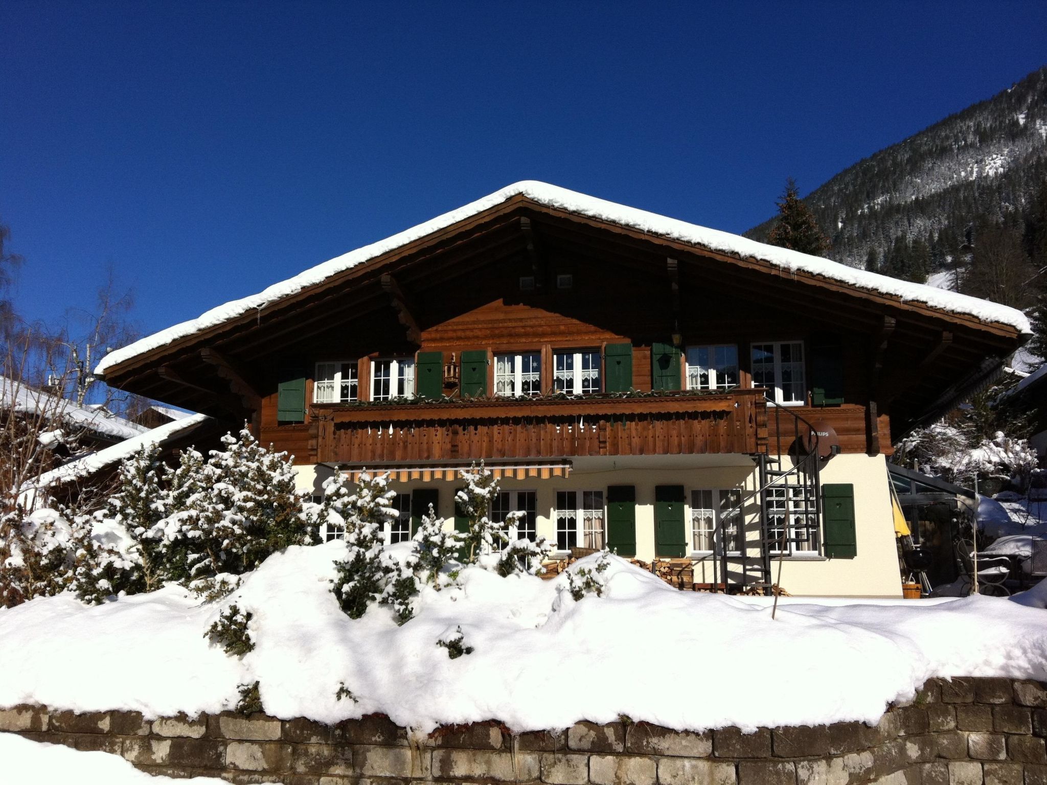 Strubeli Appartement/Fewo, Dusche oder Bad, WC, 2 Schlafräume 4-Bett-Wohnung - Draußen