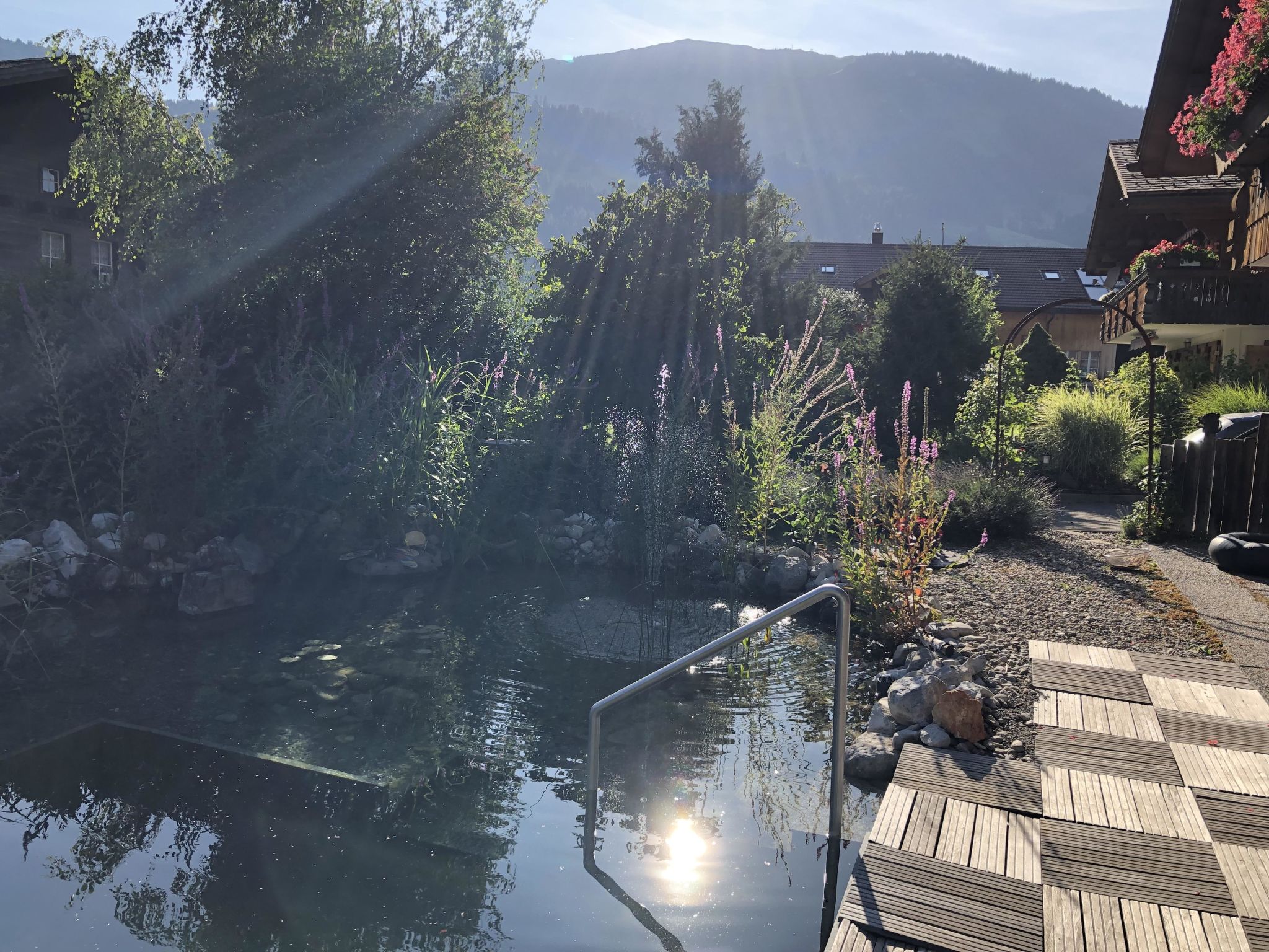 Strubeli Appartement/Fewo, Dusche oder Bad, WC, 2 Schlafräume 4-Bett-Wohnung - Draußen