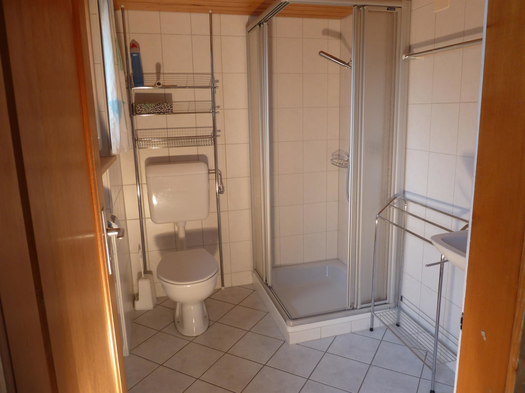 Photo of Bach Appartement/Fewo, Dusche oder Bad, WC, 1 Schlafraum 2-Bett-Wohnung