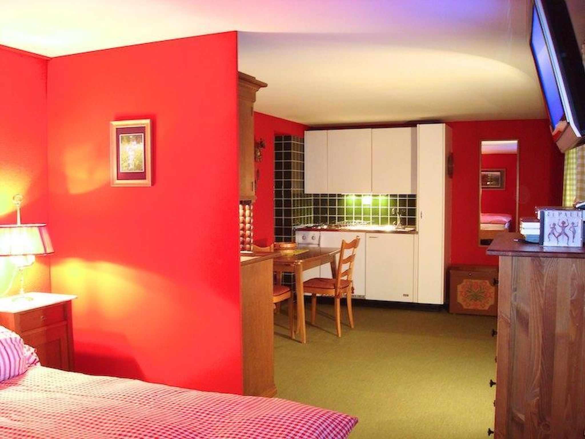 Photo of Pony 2-Bettwohnung Appartement/Fewo, Dusche oder Bad, WC, Wohn-/Schlafraum