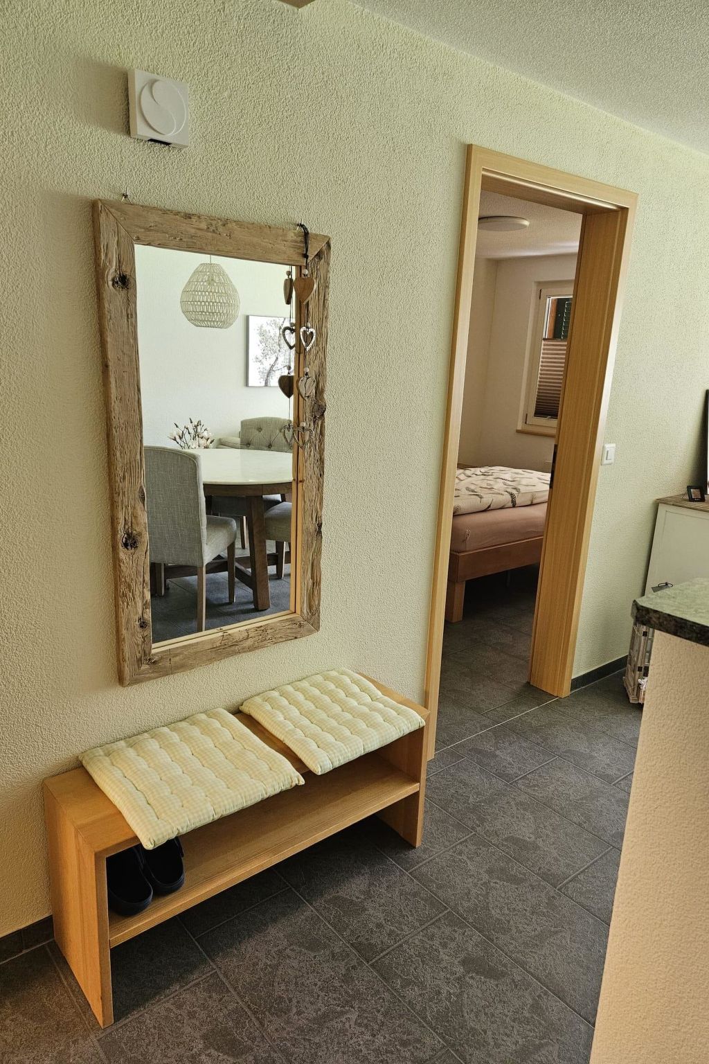 Bergecho EG Mitte Appartement/Fewo, Bad, WC, 1 Schlafraum 2 Bettwohnung - Image-tags.info