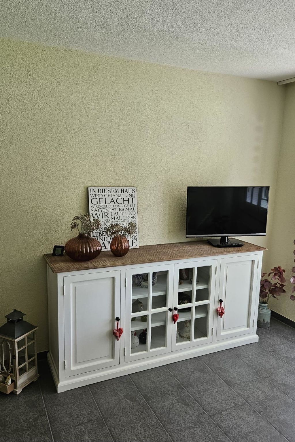 Bergecho EG Mitte Appartement/Fewo, Bad, WC, 1 Schlafraum 2 Bettwohnung