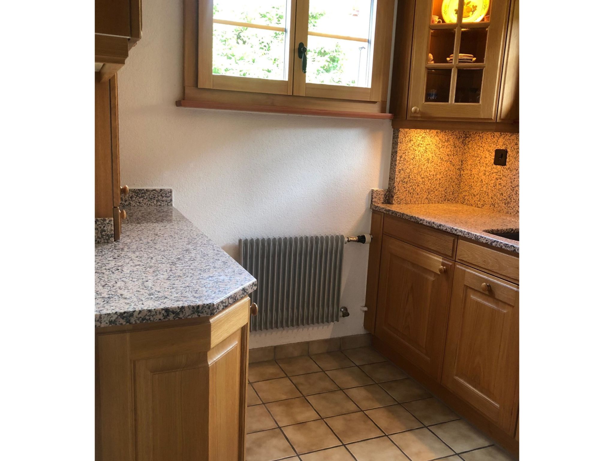 Träumli Appartement/Fewo, Dusche oder Bad, WC, 1 Schlafraum 2-Bett-Wohnung - Inside