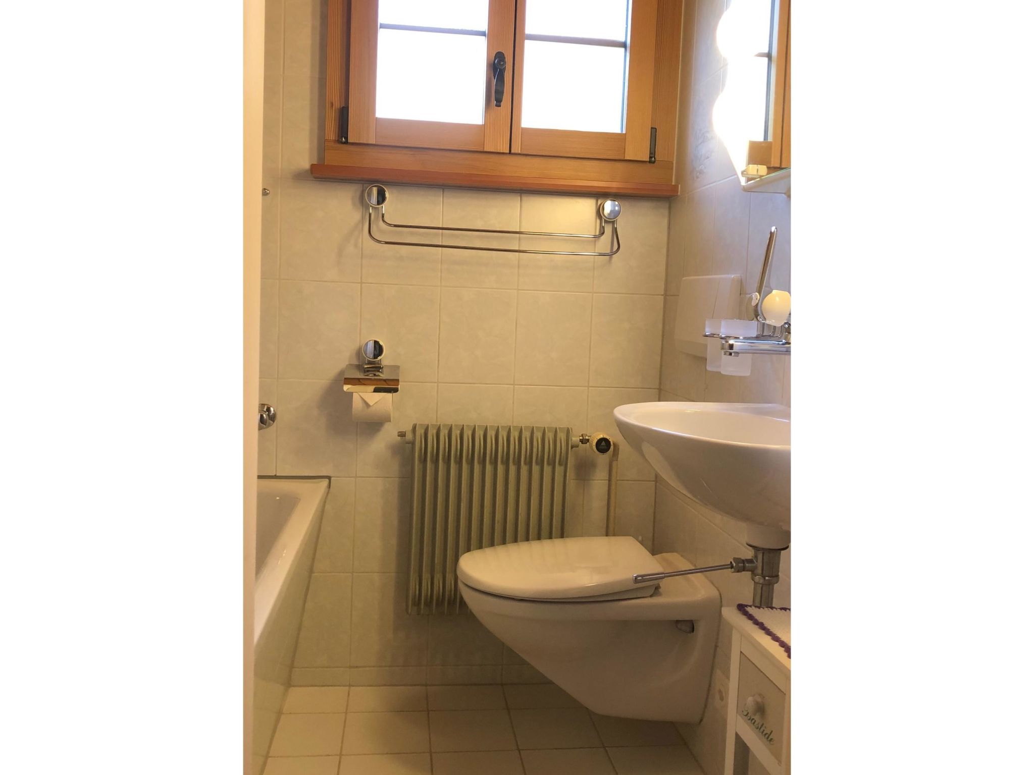 Träumli Appartement/Fewo, Dusche oder Bad, WC, 1 Schlafraum 2-Bett-Wohnung - Inside