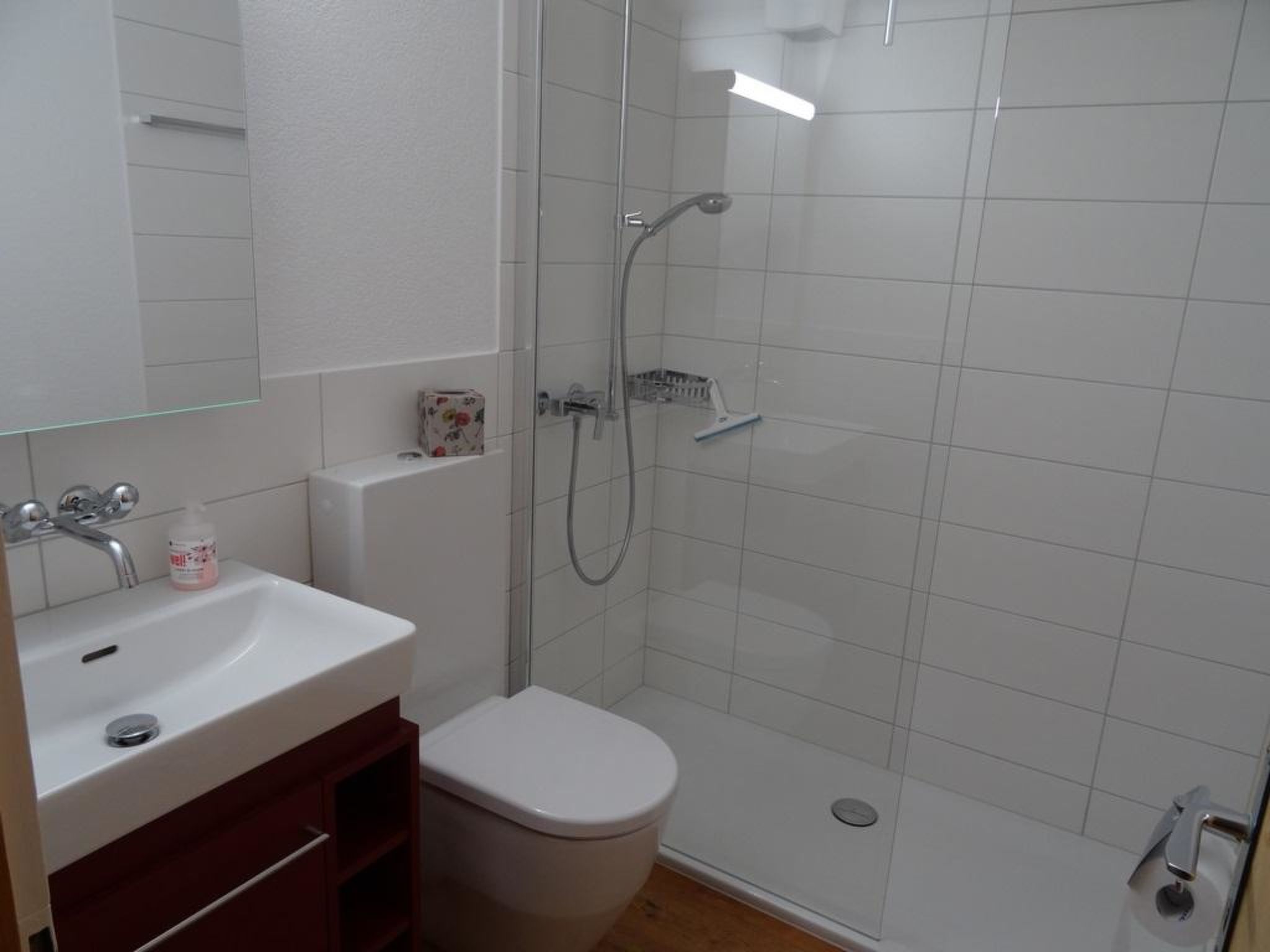 Elena # 1 Appartement/Fewo, Dusche oder Bad, WC, 1 Schlafraum 2-Bett-Wohnung - Image-tags.info