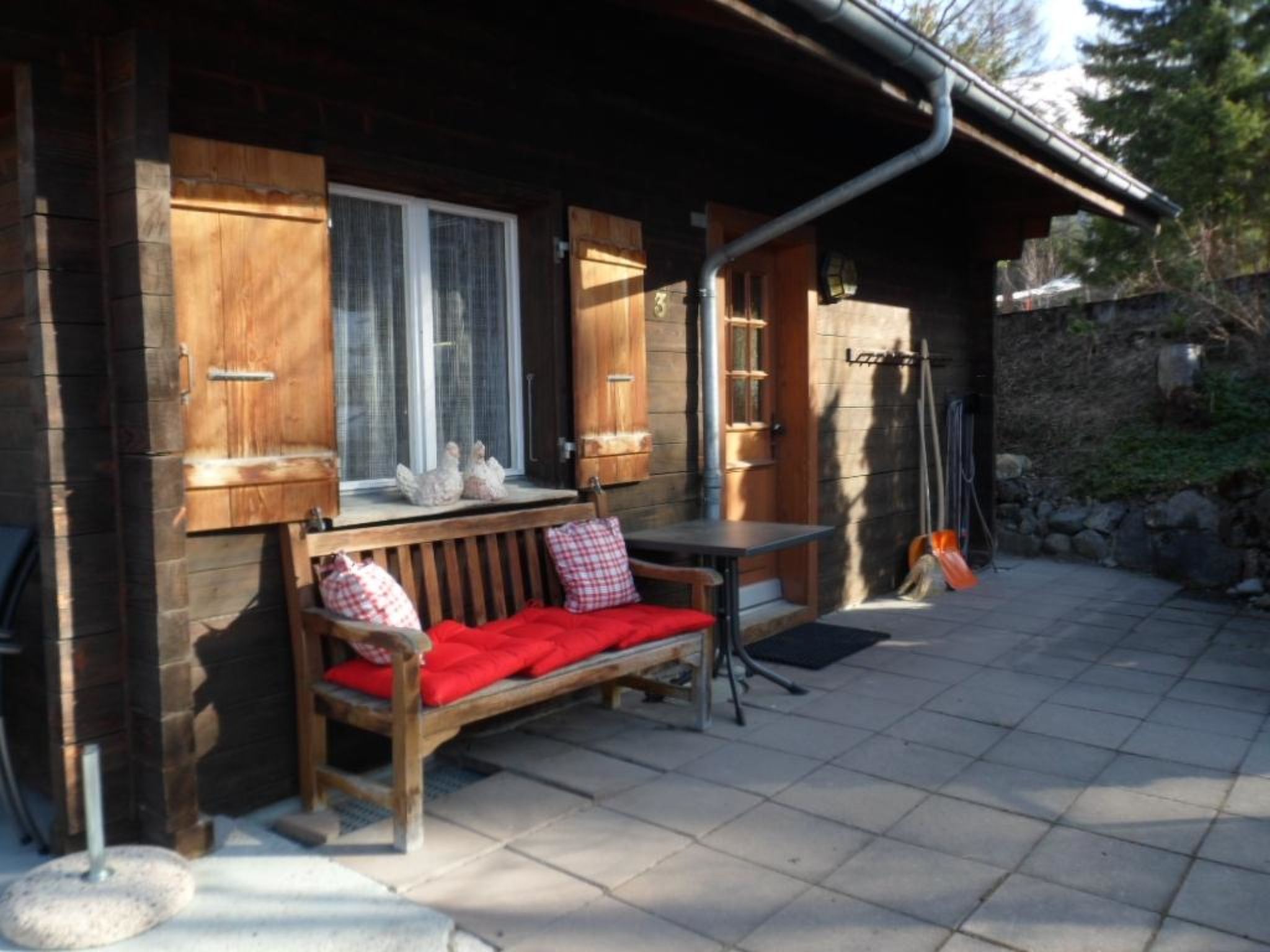 Sumpfbödeli Appartement/Fewo, Badewanne, 3 Schlafräume 6-Bett-Wohnung - Image-tags.info