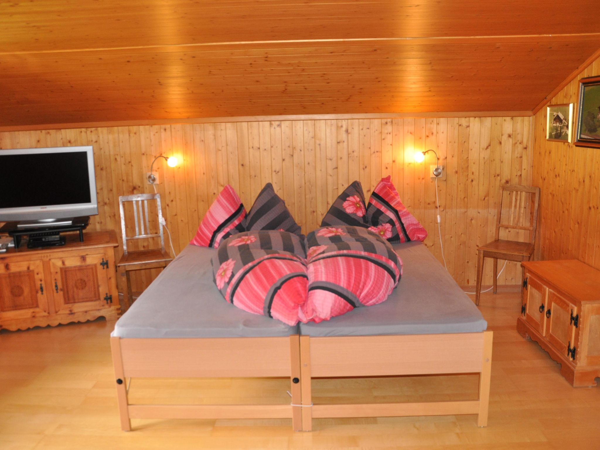 Photo of Trachsel-Huus Appartement/Fewo, Dusche oder Bad, WC, 2 Schlafräume