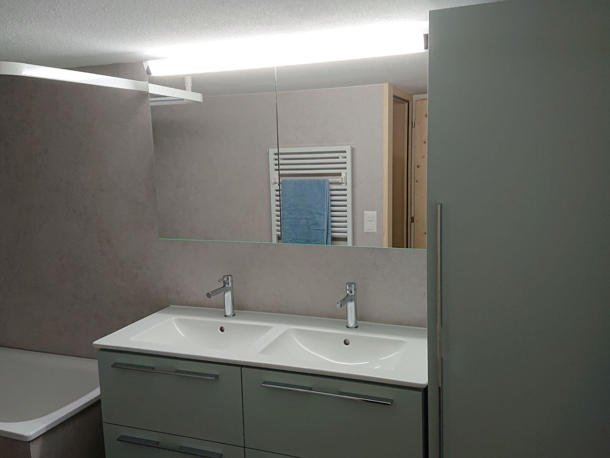 Photo of Trachsel-Huus Appartement/Fewo, Dusche oder Bad, WC, 2 Schlafräume