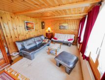 Ruim chalet voor 8 personen met biljart en uitzicht op de Wildstrubel - thumbnail 5