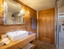 Chalet Bijou+ 1 OG: Luxe appartement met open haard nabij skipiste in Lenk - thumbnail 5