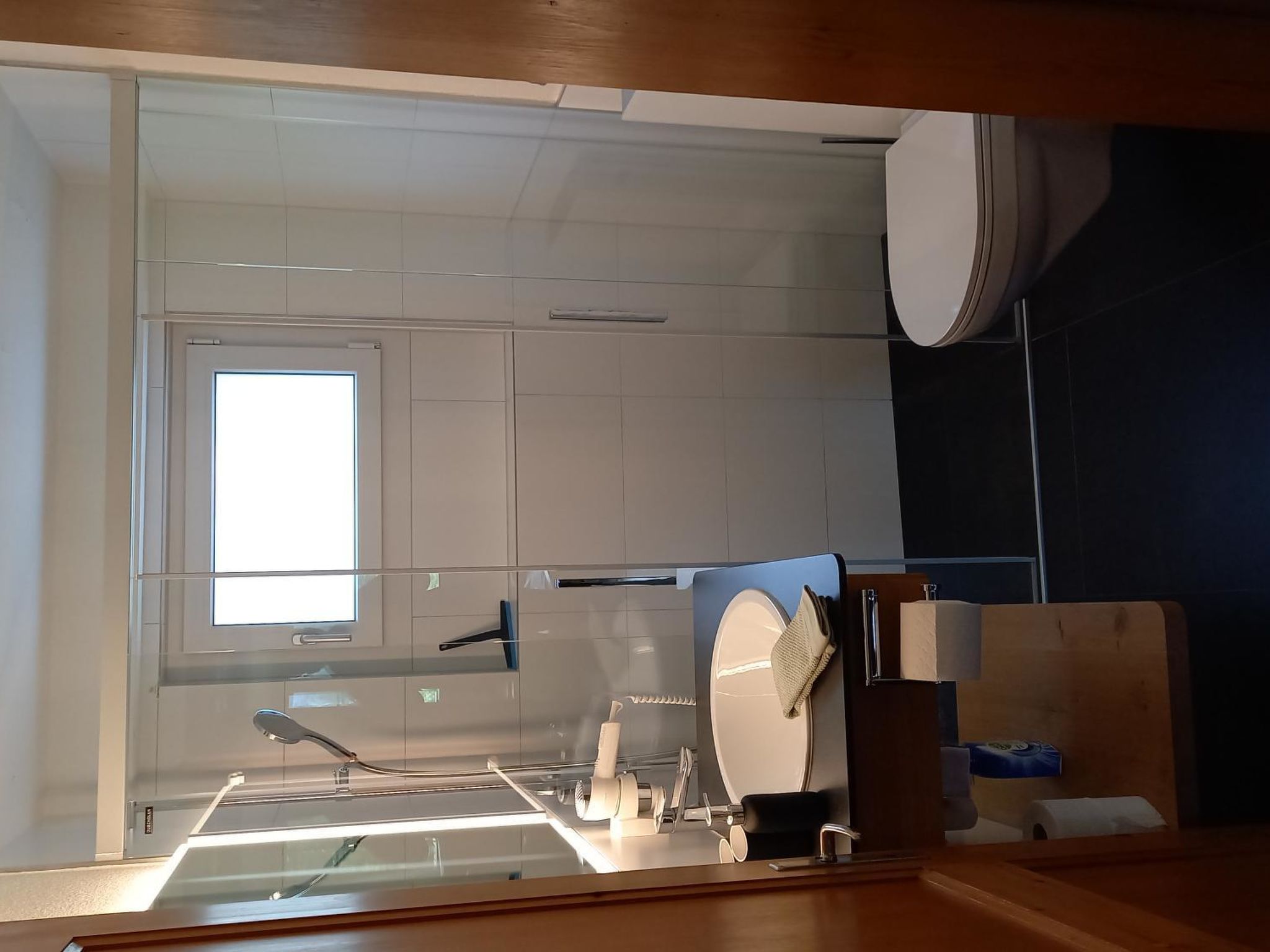 Am Brüggli # 1 Appartement/Fewo, Dusche, WC, Erdgeschoß/Parterre 2-Bett-Wohnung - Binnen