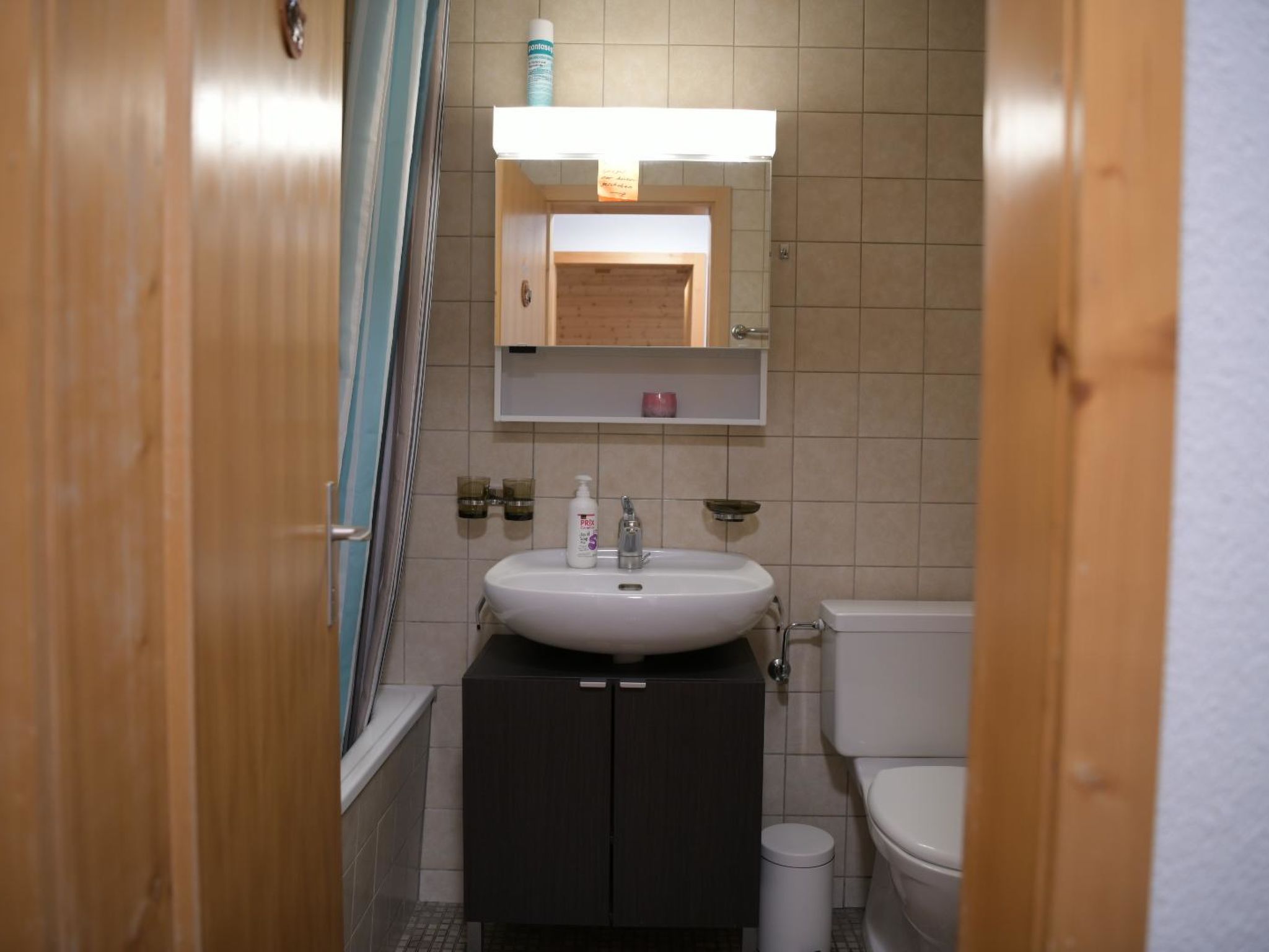 Chalet Sunnebort Appartement/Fewo, Bad, WC, 2 Schlafräume 5-Bettwohnung - Inside