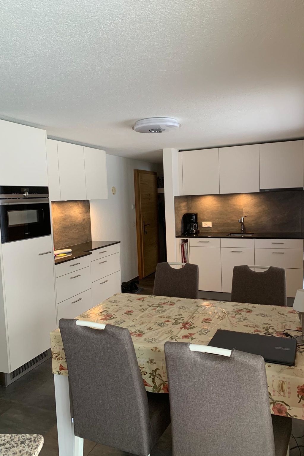 Elena # 2 Appartement/Fewo, Dusche oder Bad, WC, 1 Schlafraum 2-Bett-Wohnung - Drinnen