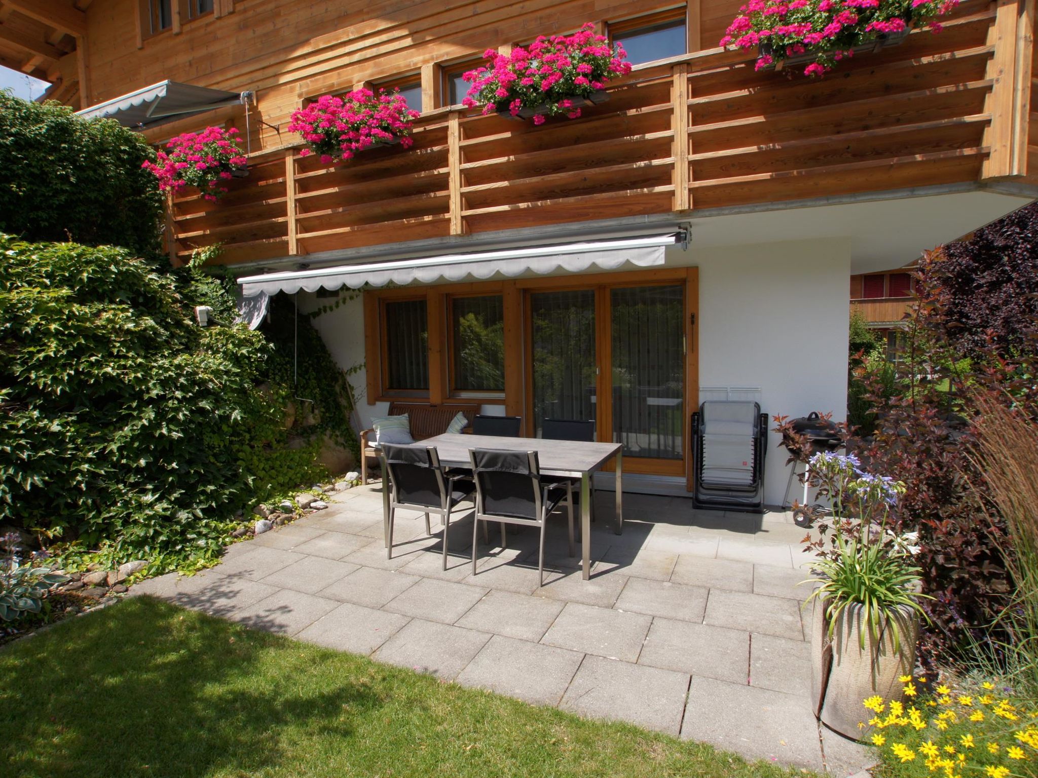 Photo of Sina Appartement/Fewo, Dusche oder Bad, WC, 1 Schlafraum 2-Bett-Wohnung