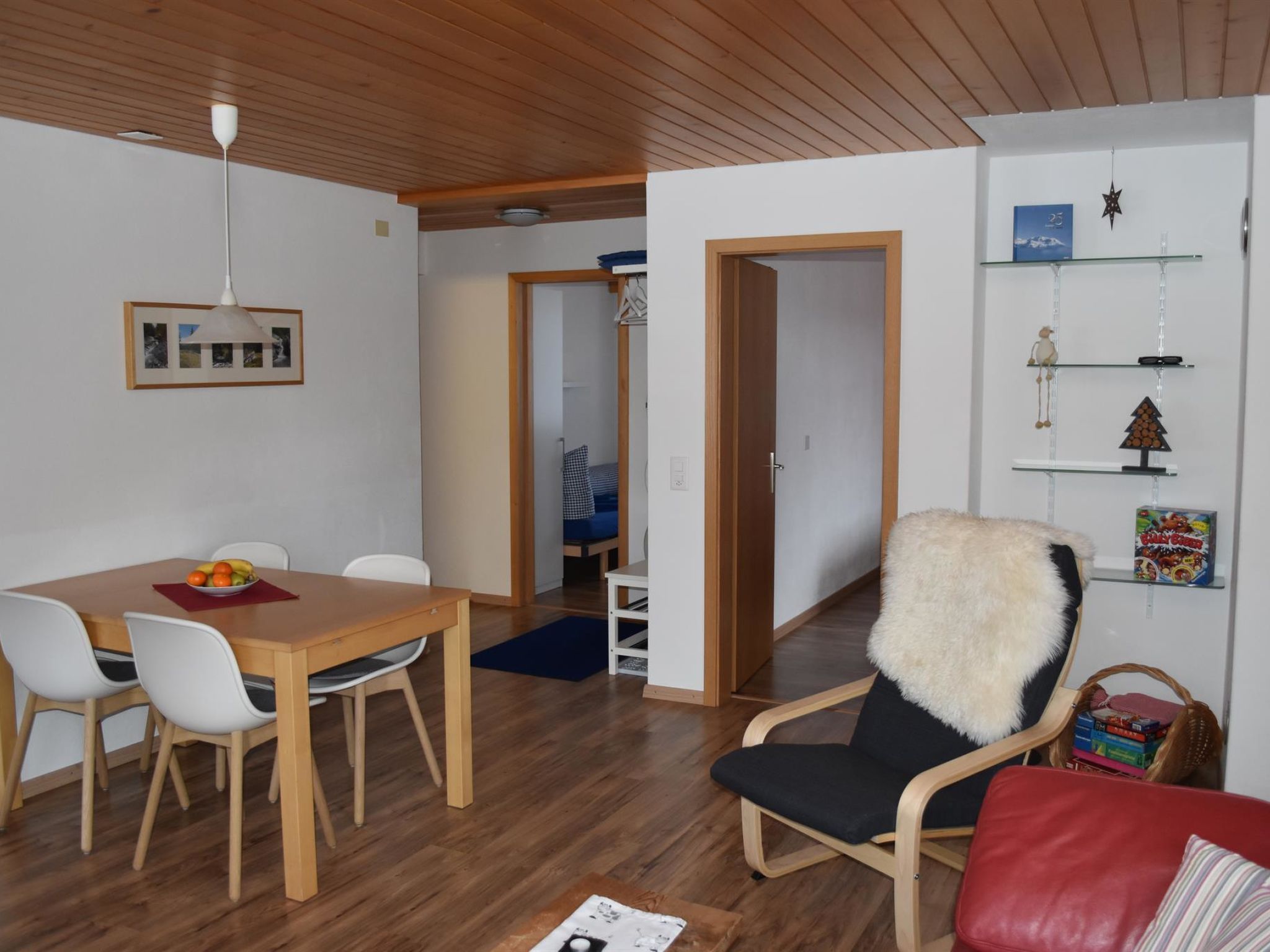 Photo of Aegertenstrasse 18 # 2 Appartement/Fewo, Dusche oder Bad, WC, 2 Schlafräume