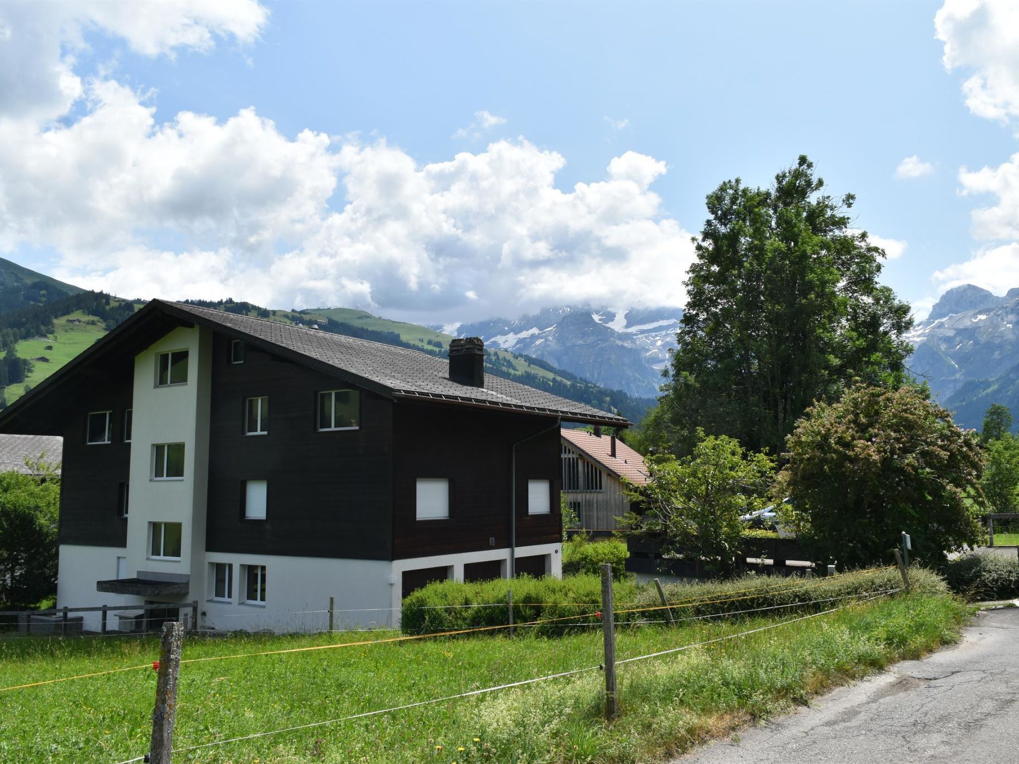 Photo of Aegertenstrasse 18 # 2 Appartement/Fewo, Dusche oder Bad, WC, 2 Schlafräume