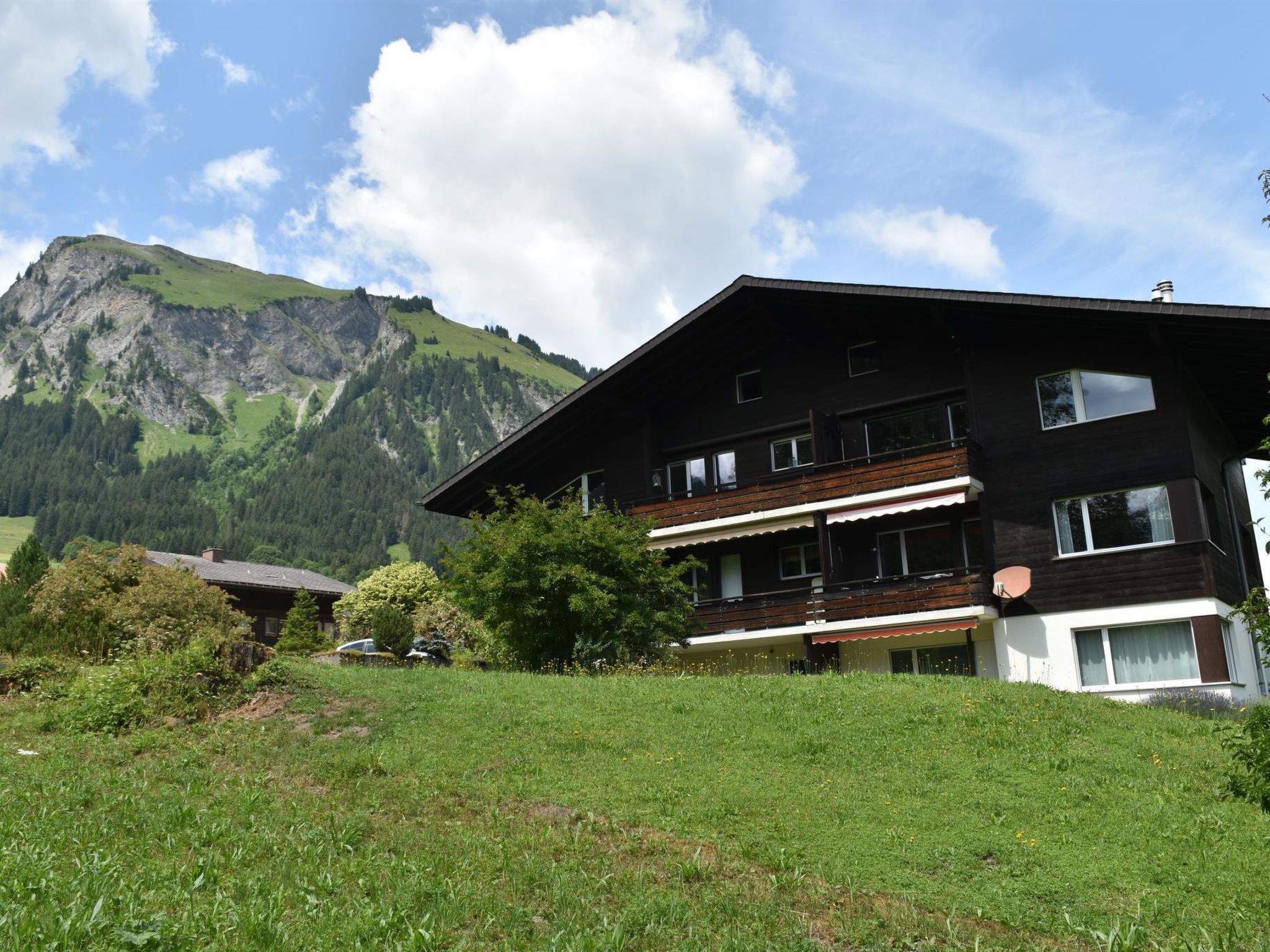 Photo of Aegertenstrasse 18 # 2 Appartement/Fewo, Dusche oder Bad, WC, 2 Schlafräume