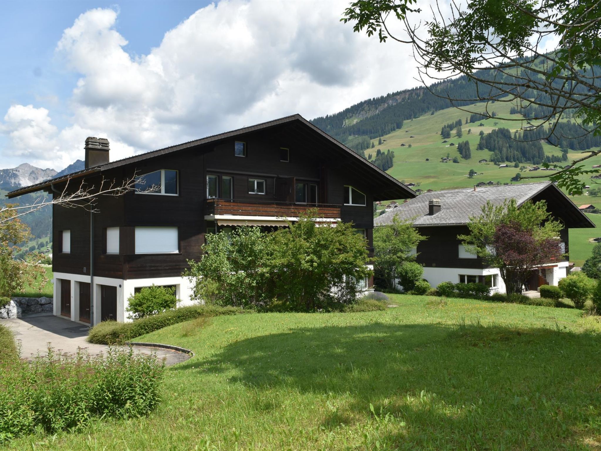 Photo of Aegertenstrasse 18 # 2 Appartement/Fewo, Dusche oder Bad, WC, 2 Schlafräume