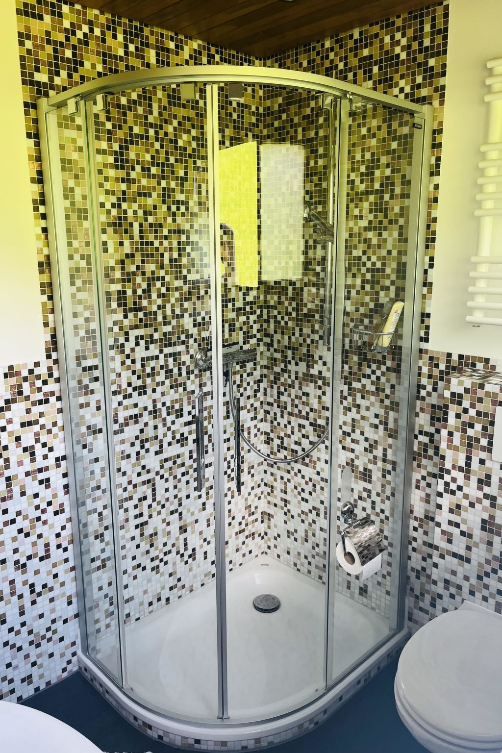 Bergdohle Appartement/Fewo, Bad, WC, 4 oder mehr Schlafräume 7 Bett-Wohnung - Buiten