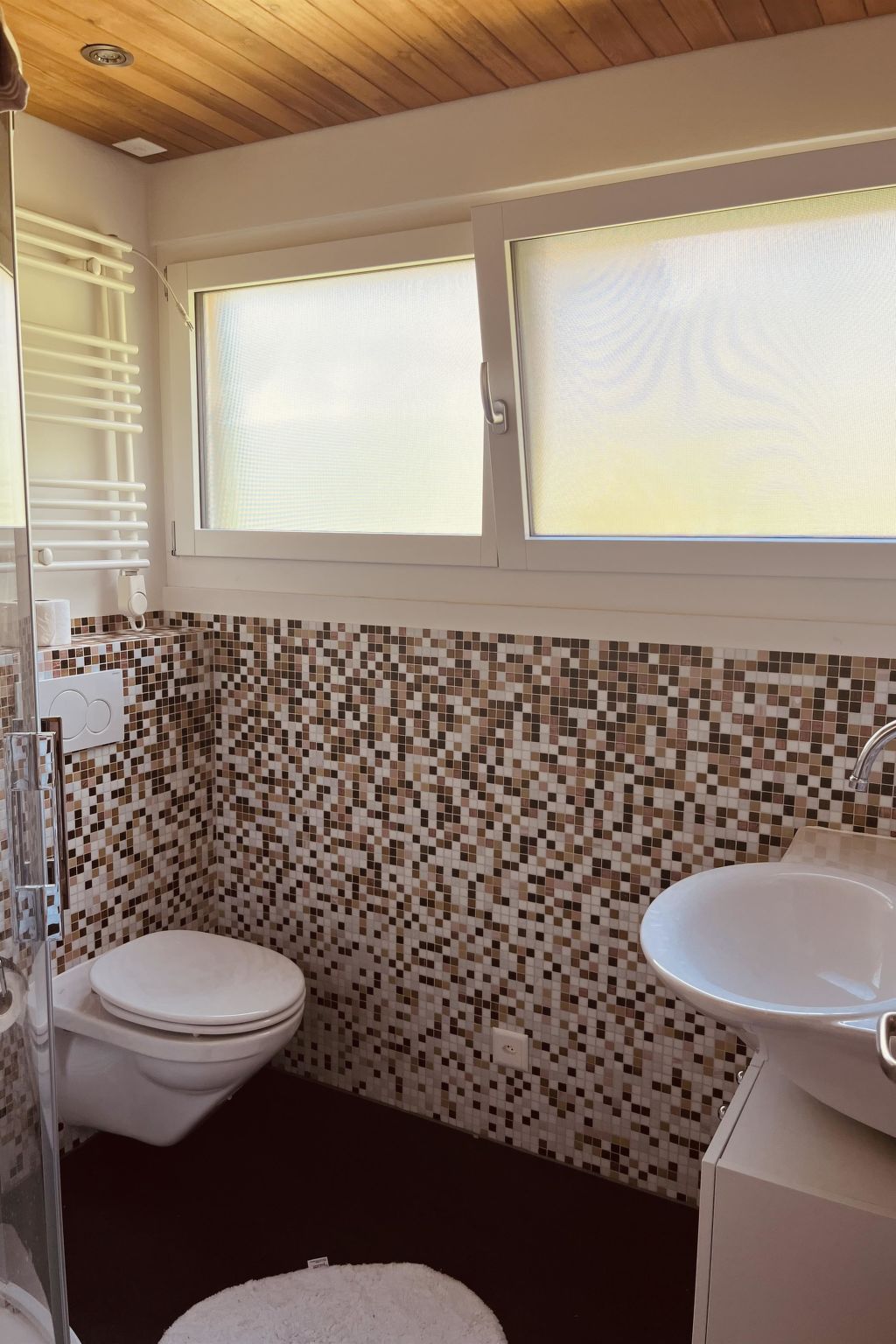 Bergdohle Appartement/Fewo, Bad, WC, 4 oder mehr Schlafräume 7 Bett-Wohnung - Binnen