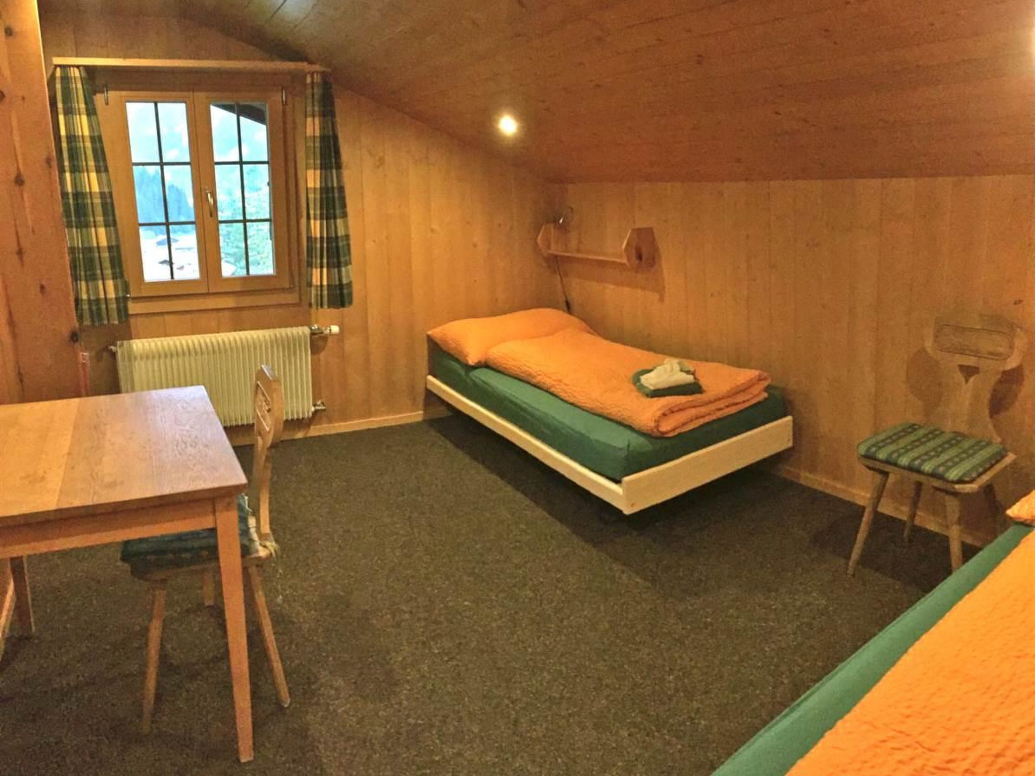 Am Brüggli # 2 Appartement/Fewo, Dusche und Badewanne, 4 oder mehr Schlafräume - Drinnen
