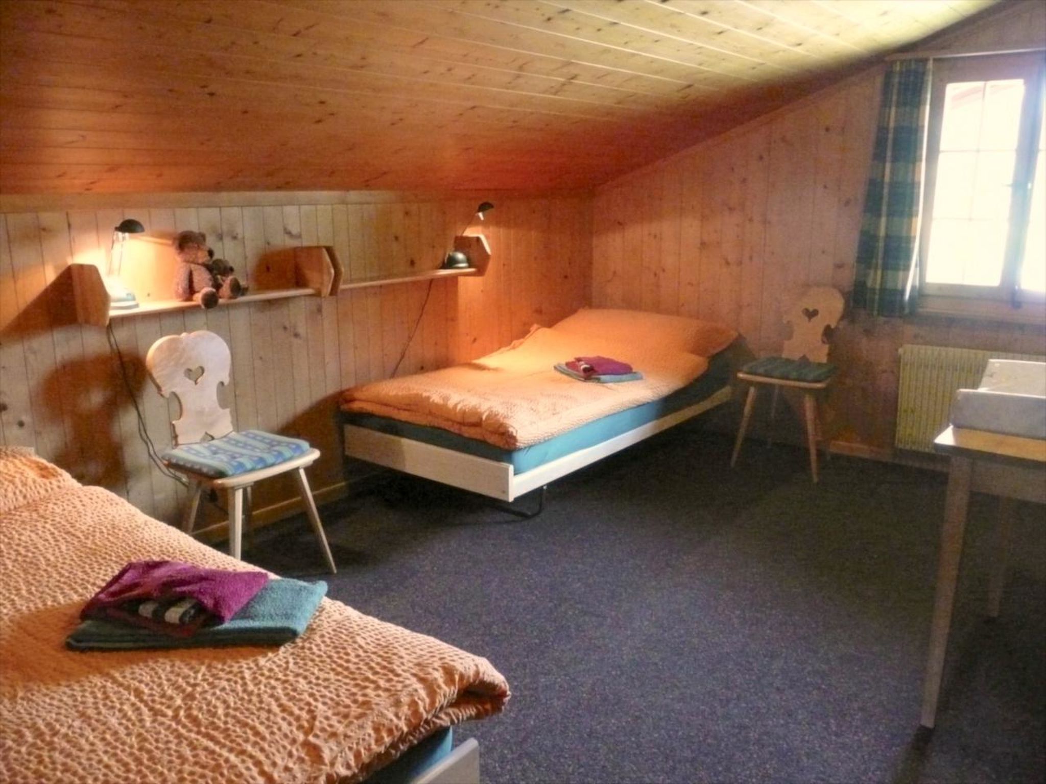 Am Brüggli # 2 Appartement/Fewo, Dusche und Badewanne, 4 oder mehr Schlafräume - Drinnen