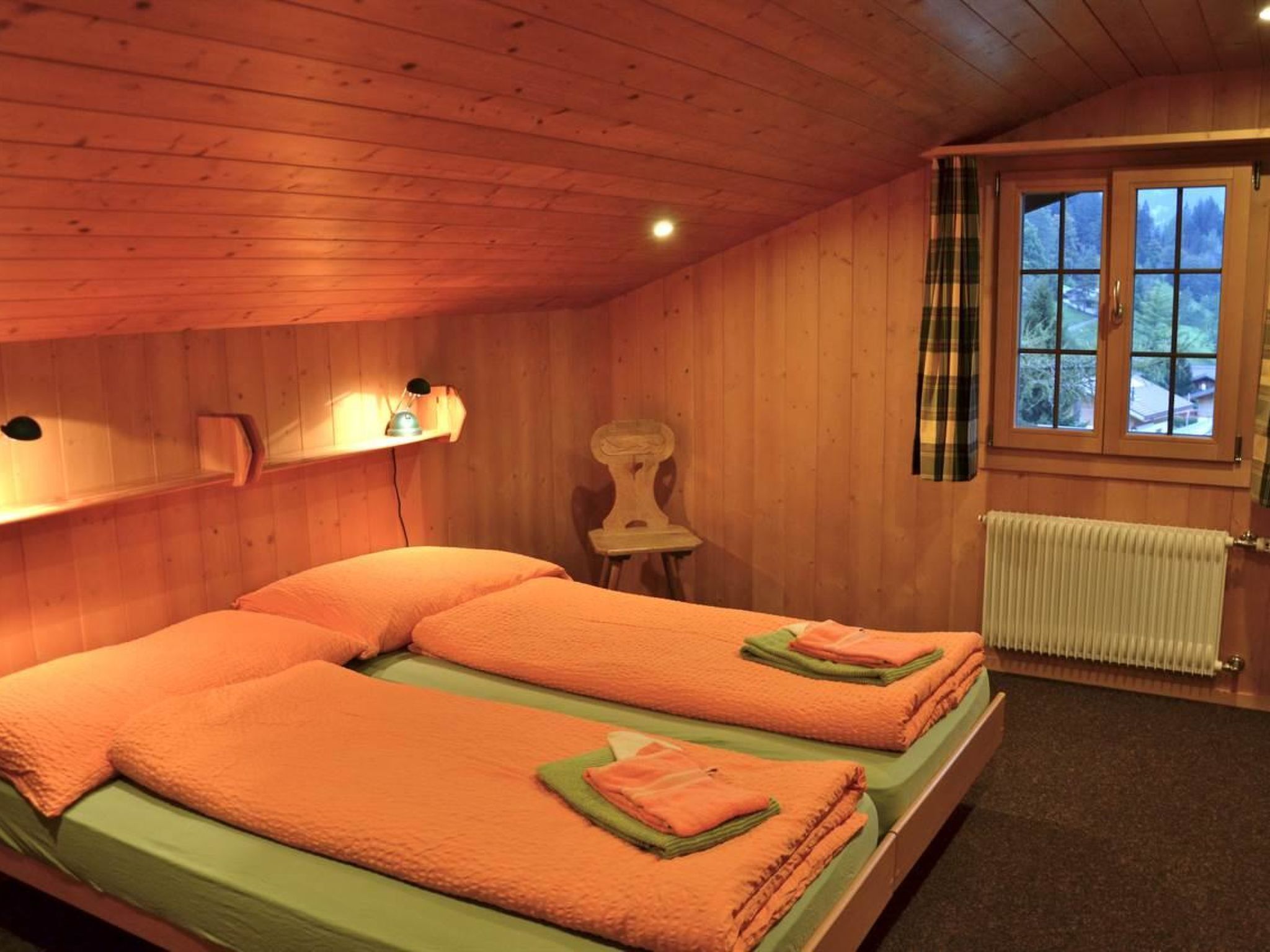 Am Brüggli # 2 Appartement/Fewo, Dusche und Badewanne, 4 oder mehr Schlafräume - Drinnen