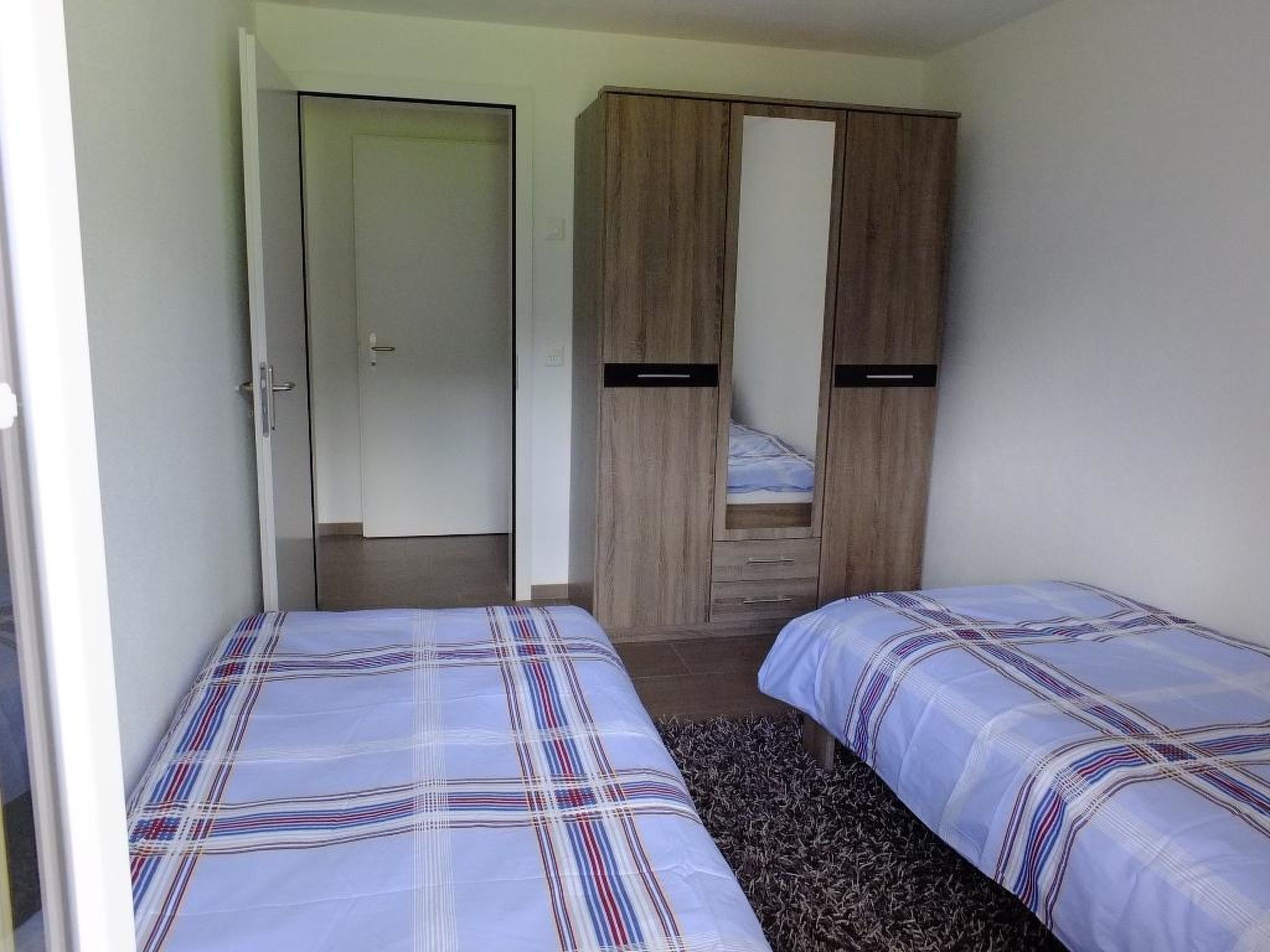 Lemberg Ferienhaus, Dusche und Bad, WC, 3 Schlafräume 6-Bett-Ferienhaus - Image-tags.info