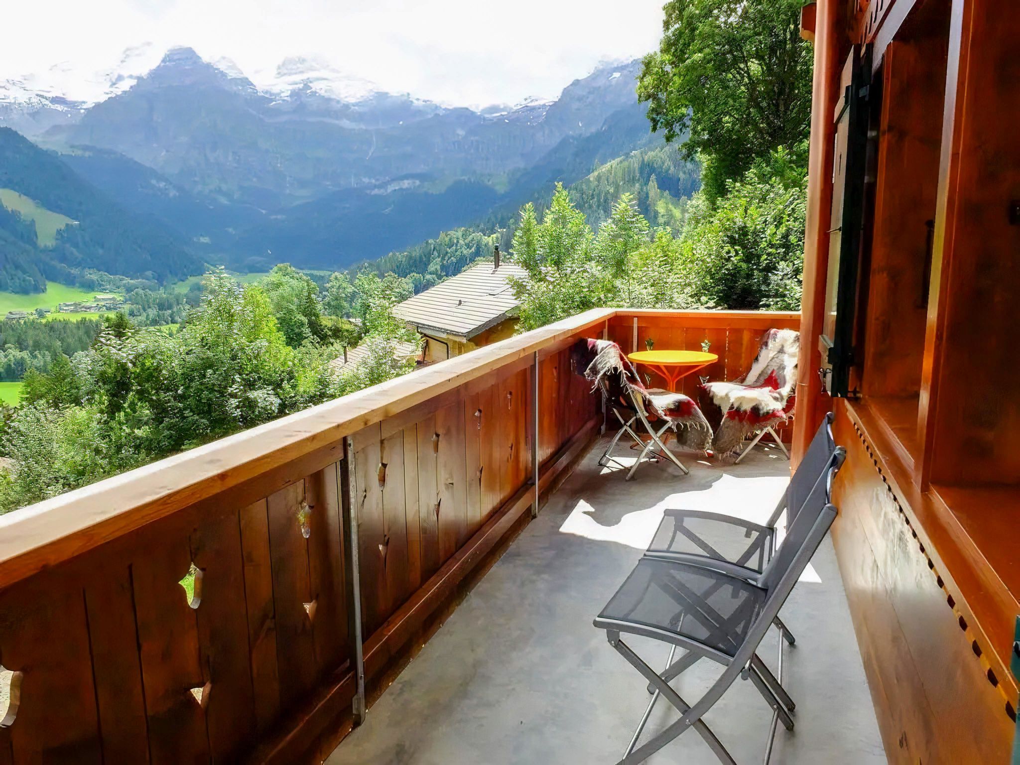 Photo of Lemberg Ferienhaus, Dusche und Bad, WC, 3 Schlafräume 6-Bett-Ferienhaus