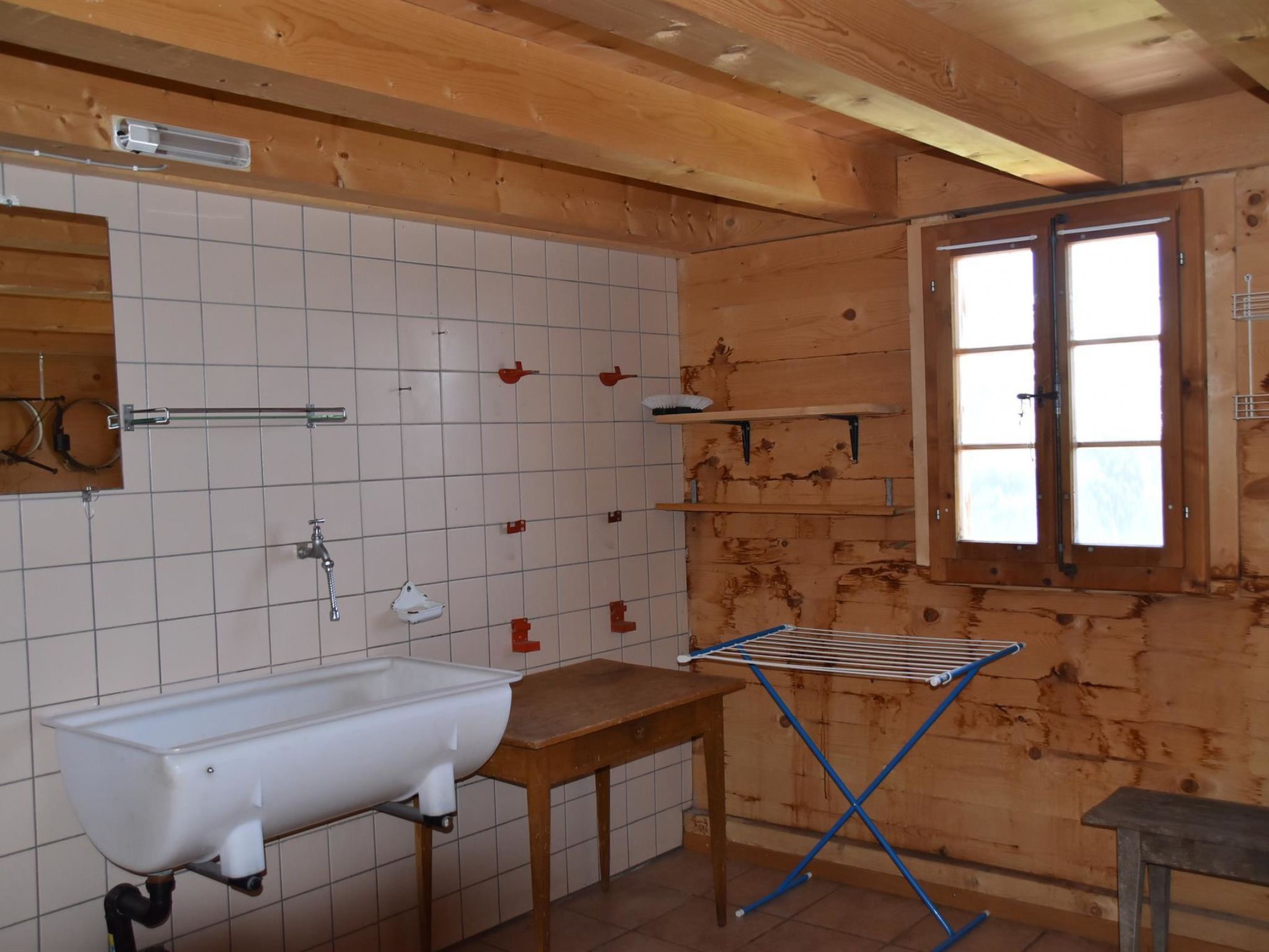 Alphütte Weissenberg Hütte, WC, 2 Schlafräume 5-Bettwohnung - Drinnen