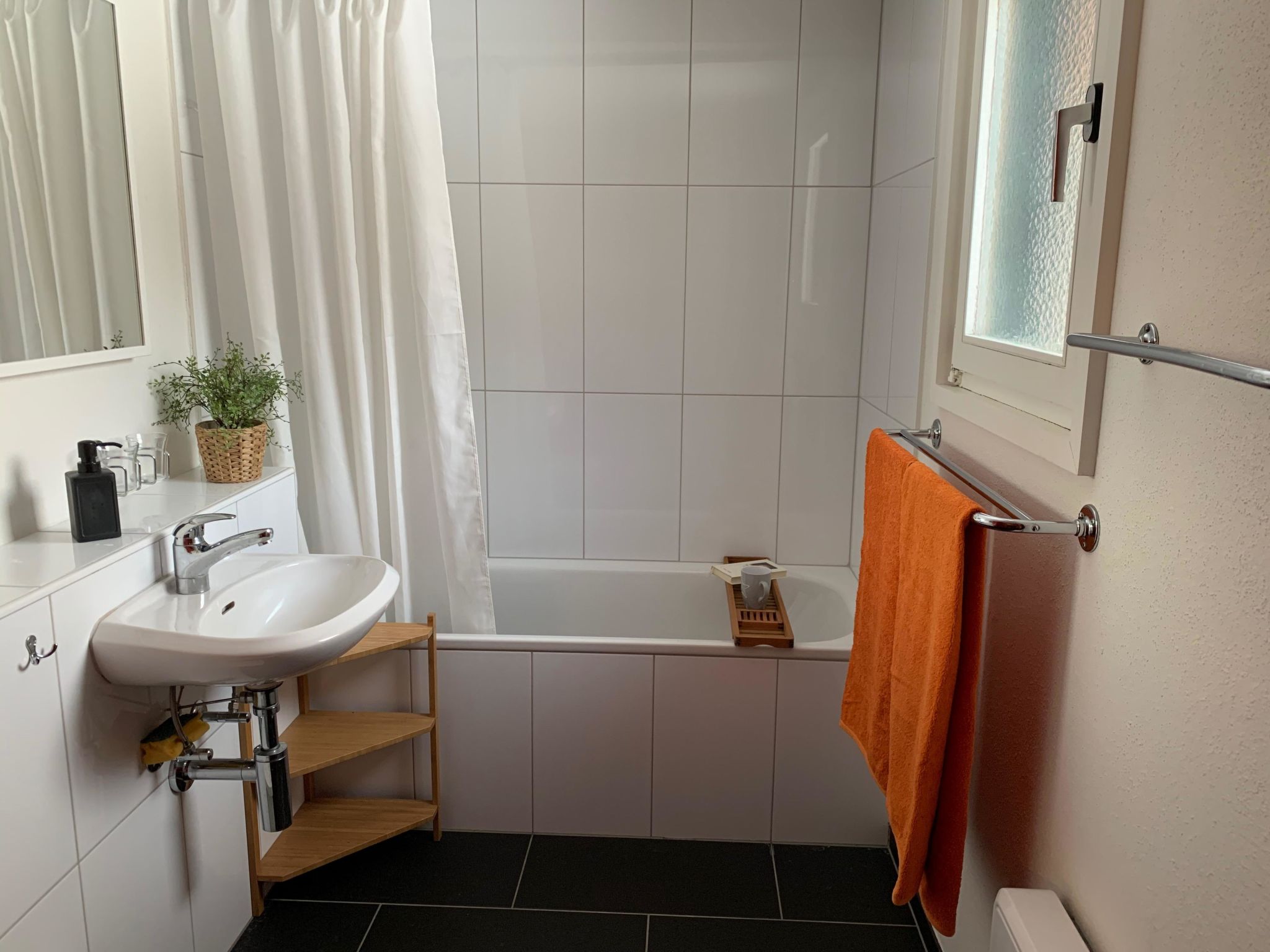 Photo of Iris Appartement/Fewo, Dusche oder Bad, WC, 2 Schlafräume 4-Bett-Wohnung